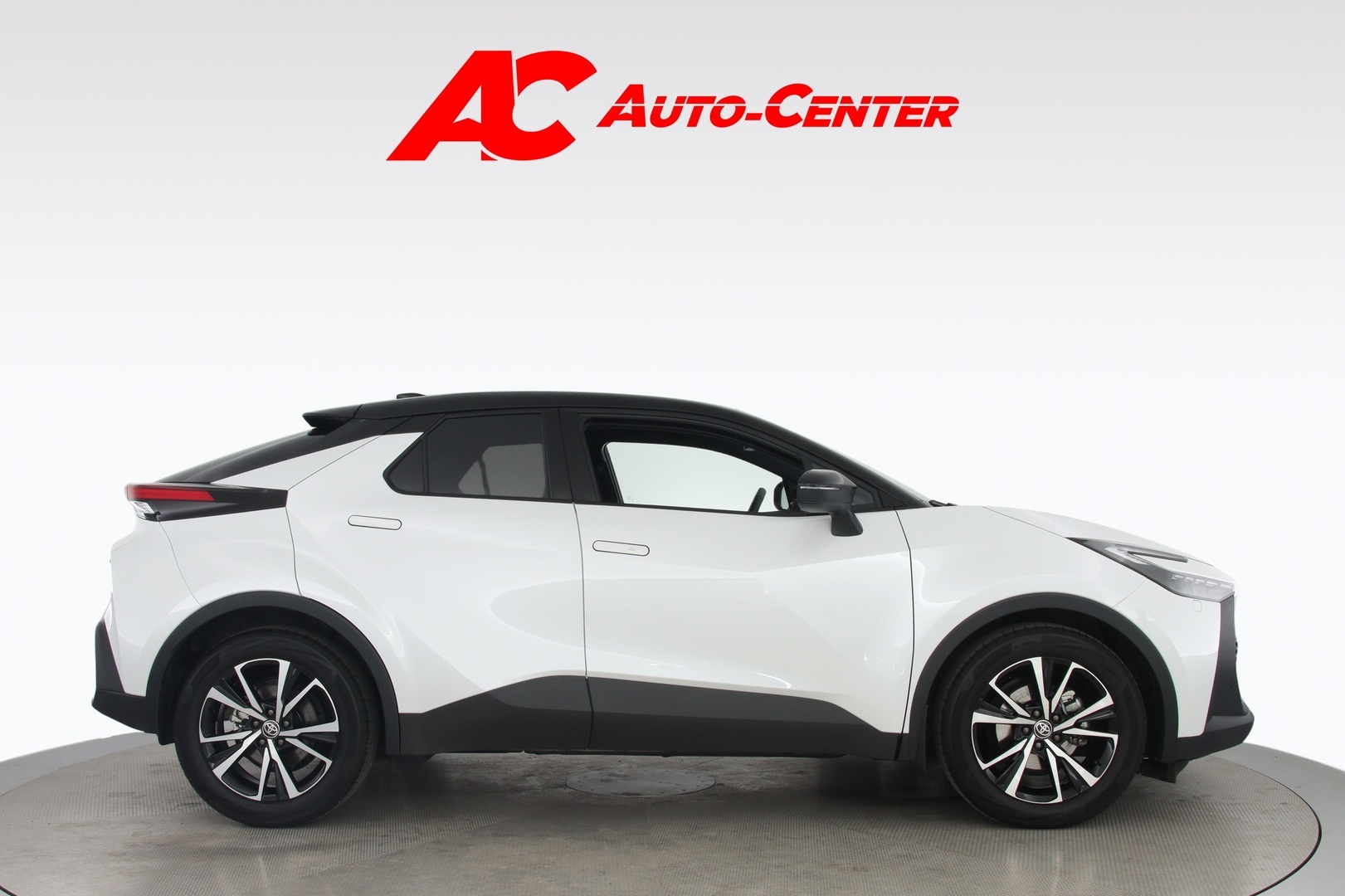 TOYOTA C-HR 2025