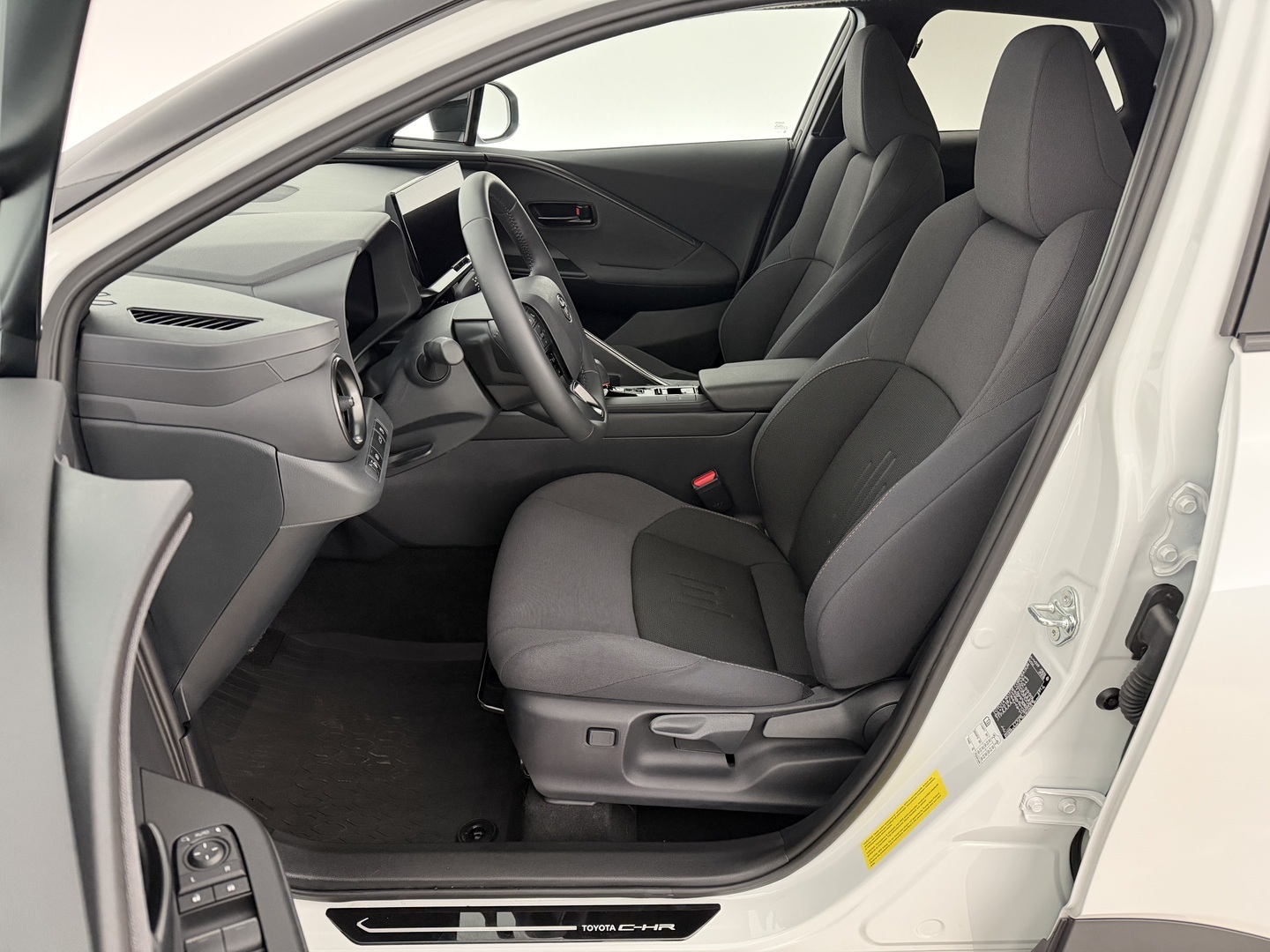 TOYOTA C-HR 2025