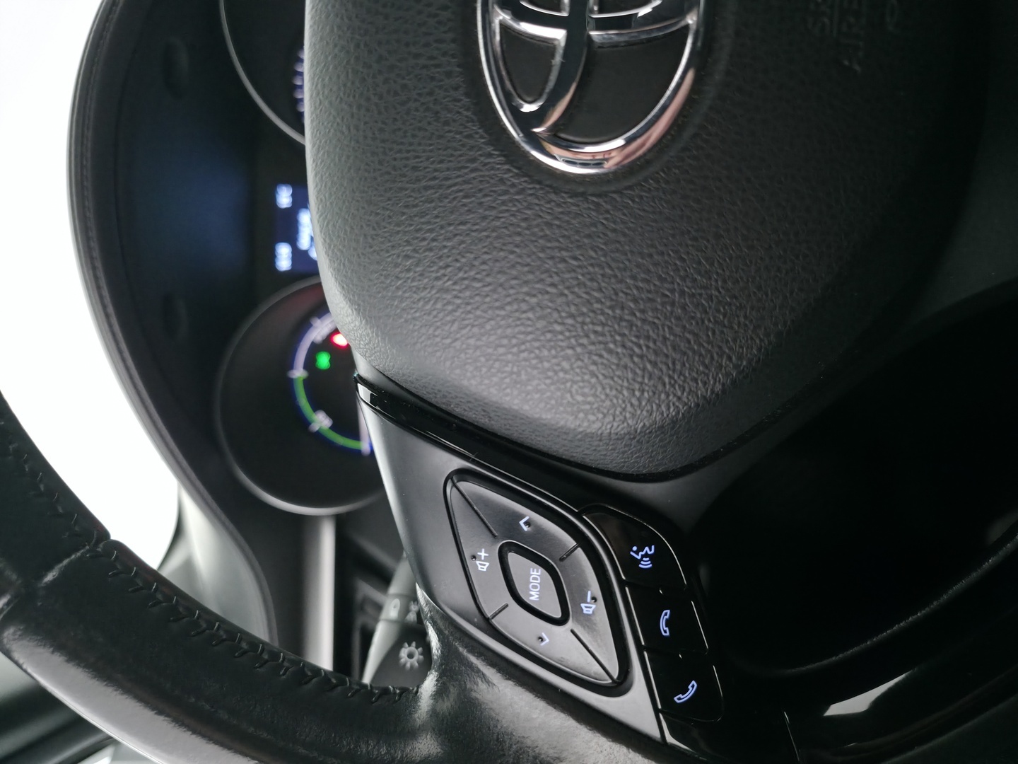 TOYOTA C-HR 2019