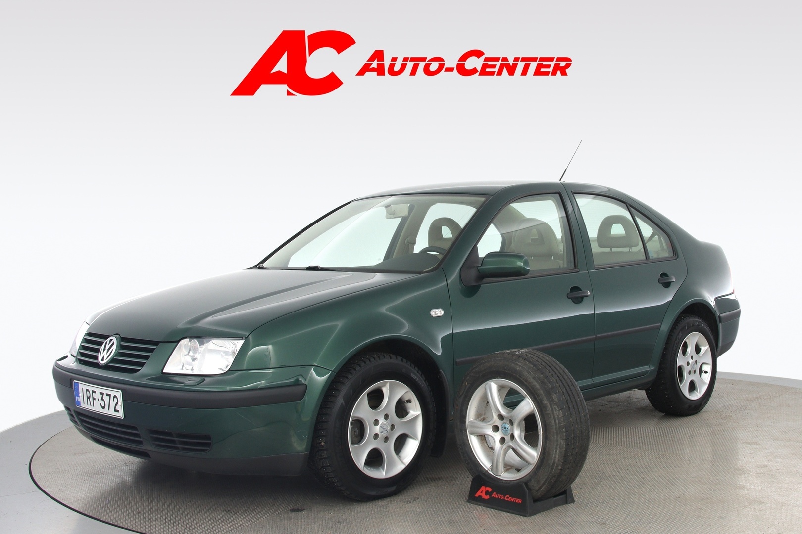 VOLKSWAGEN Bora 2002