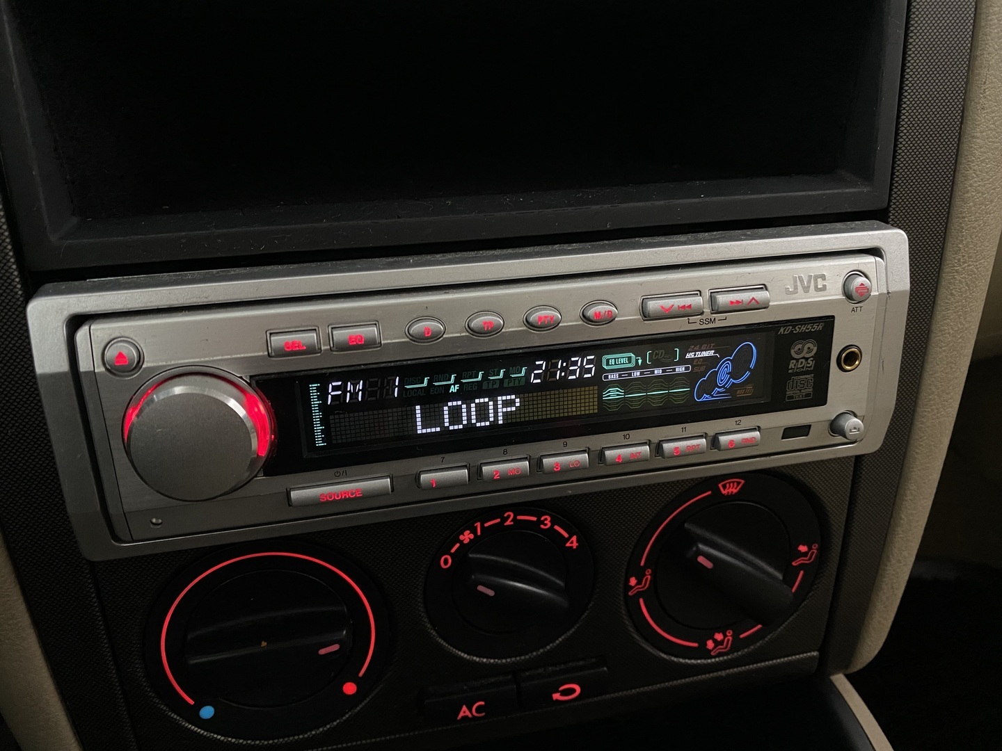 VOLKSWAGEN Bora 2002