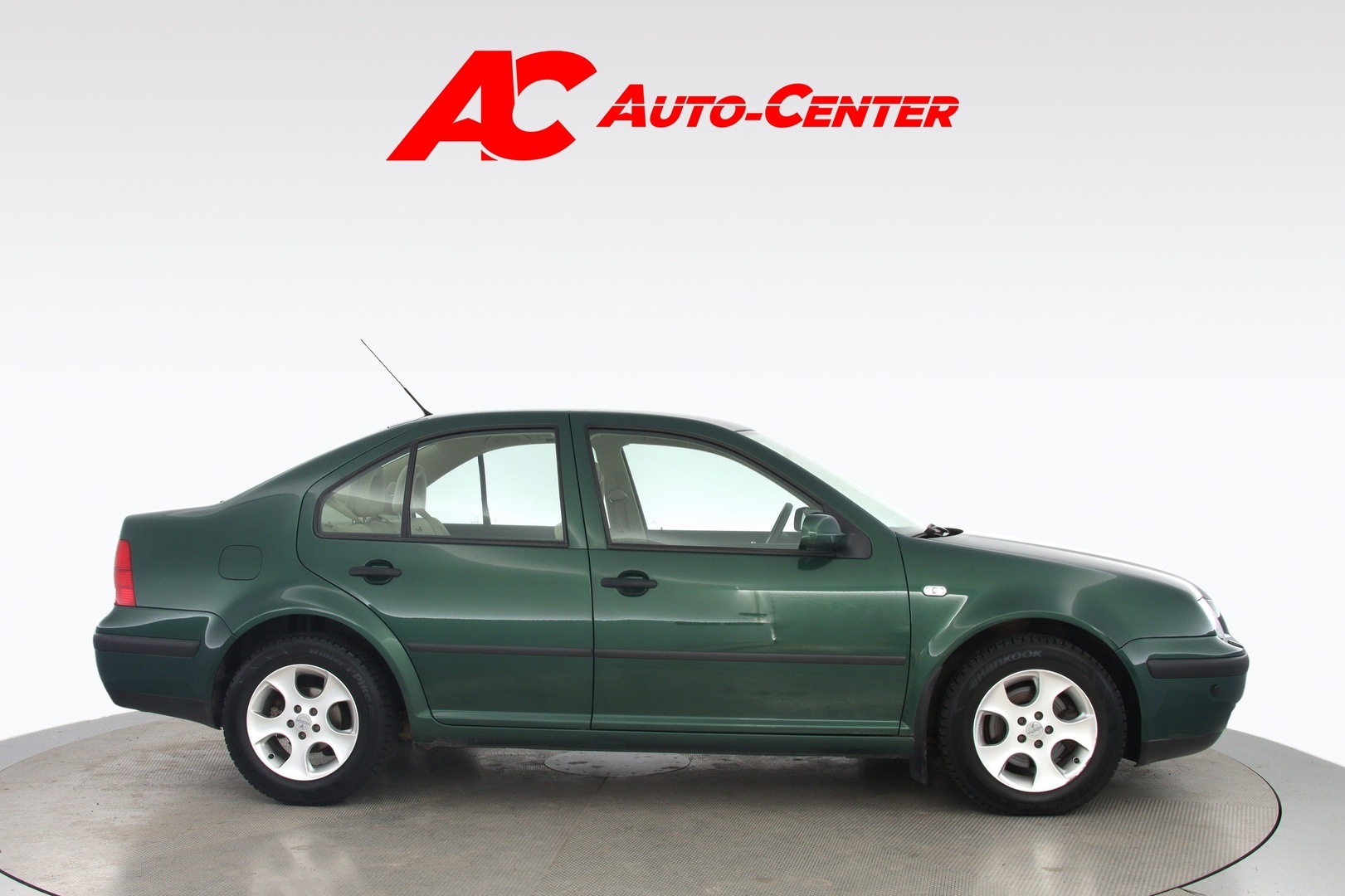 VOLKSWAGEN Bora 2002