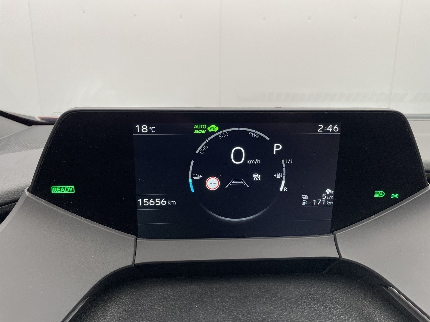 TOYOTA Prius Plug-in 2023