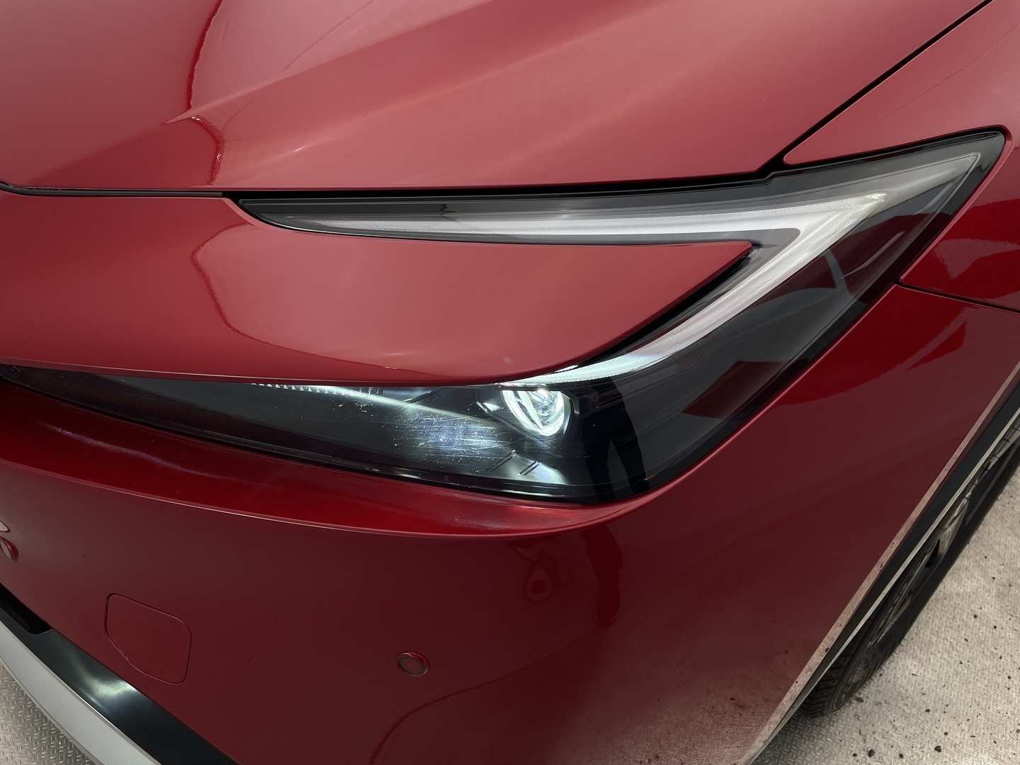 TOYOTA Prius Plug-in 2023