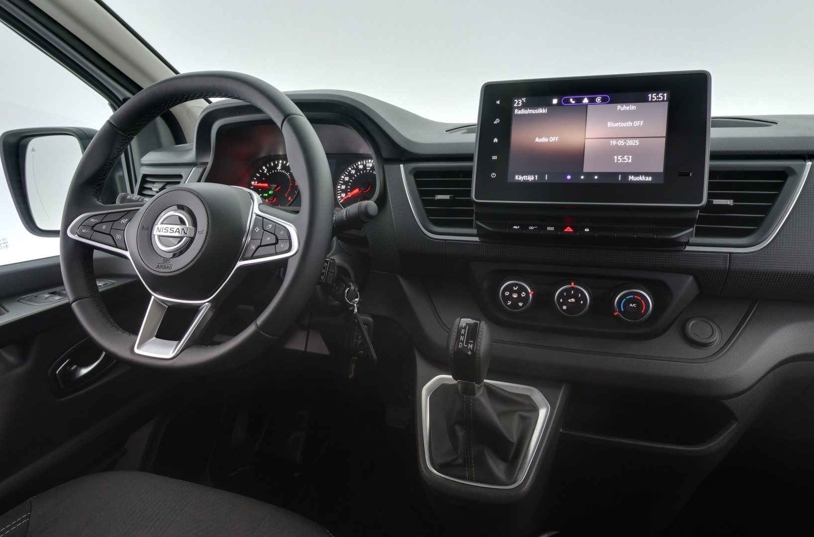 NISSAN Primastar 2023