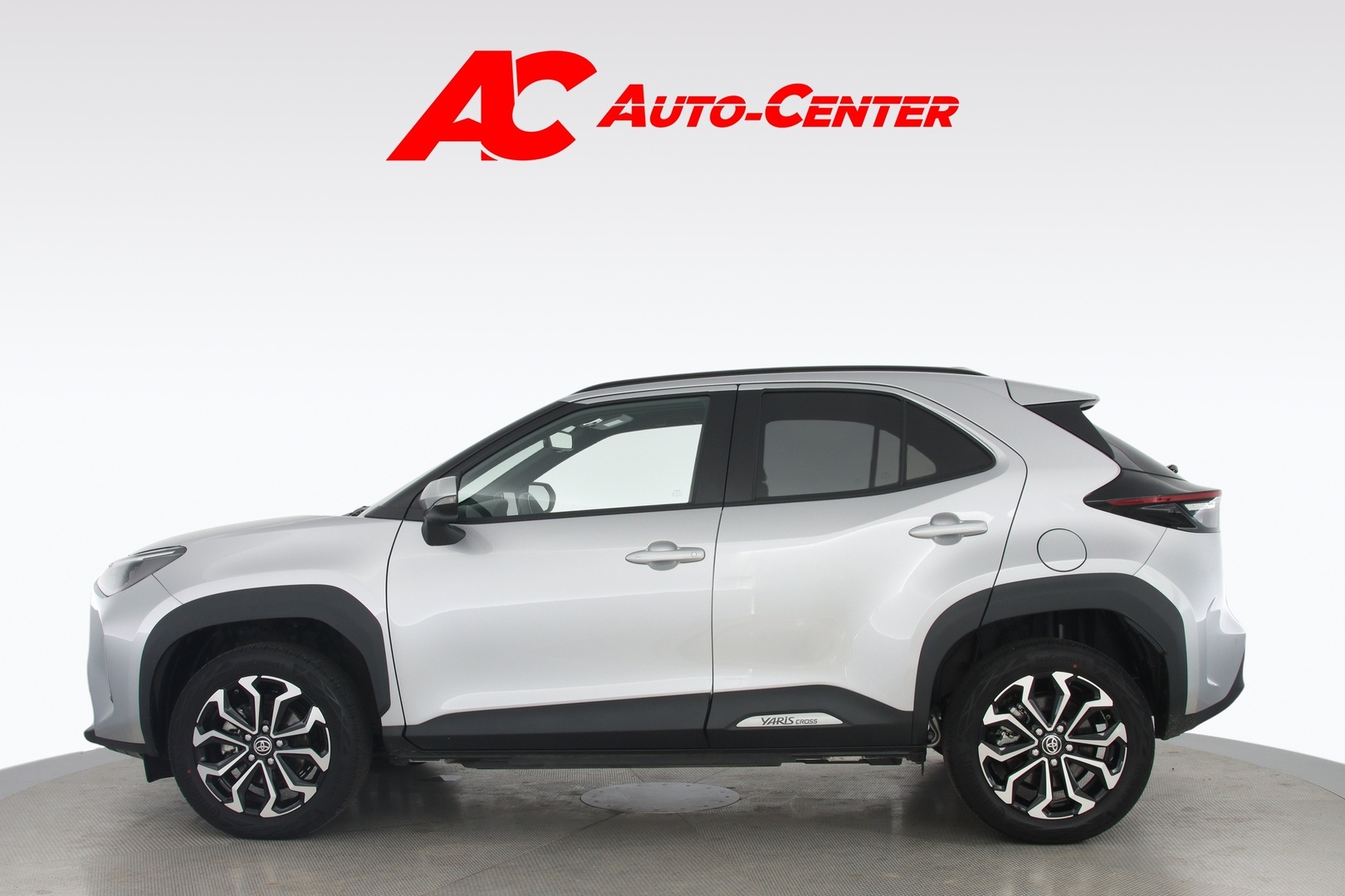 TOYOTA Yaris Cross 2025