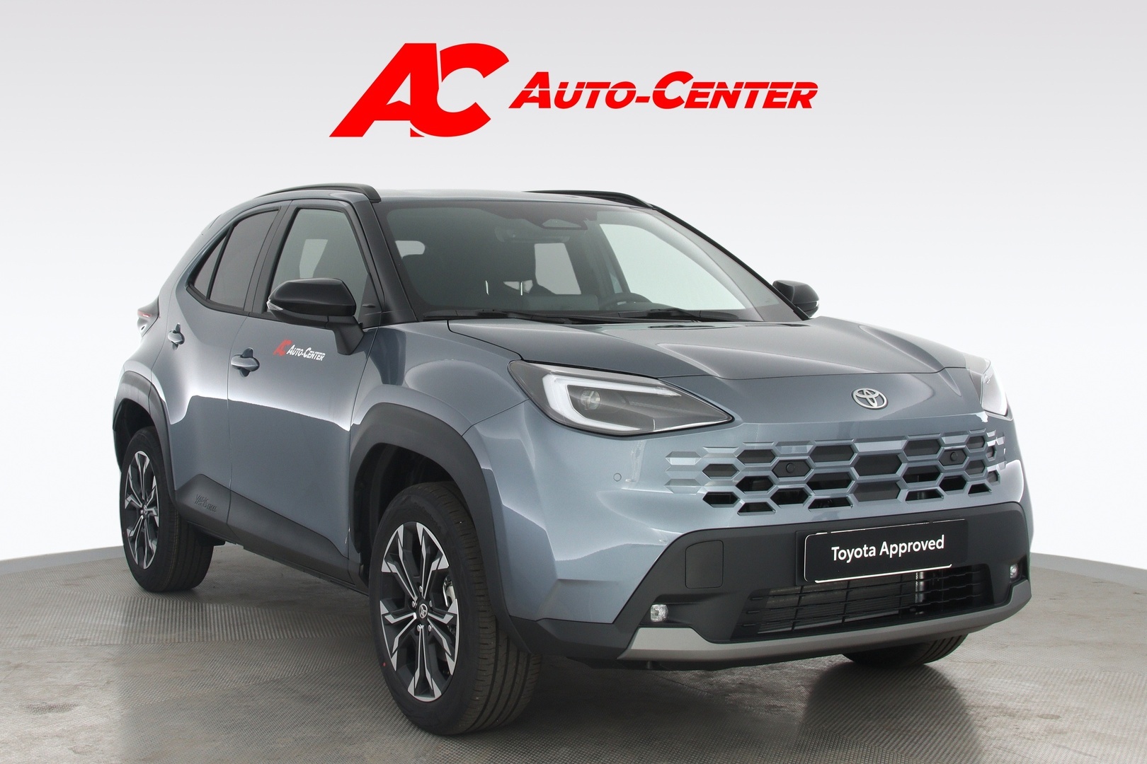 TOYOTA Yaris Cross 2026