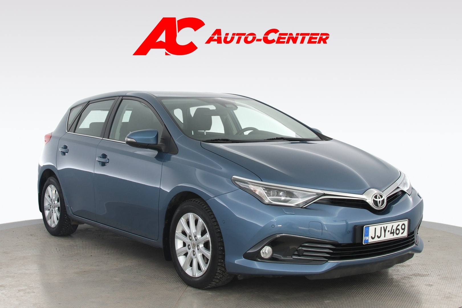 TOYOTA Auris 2016