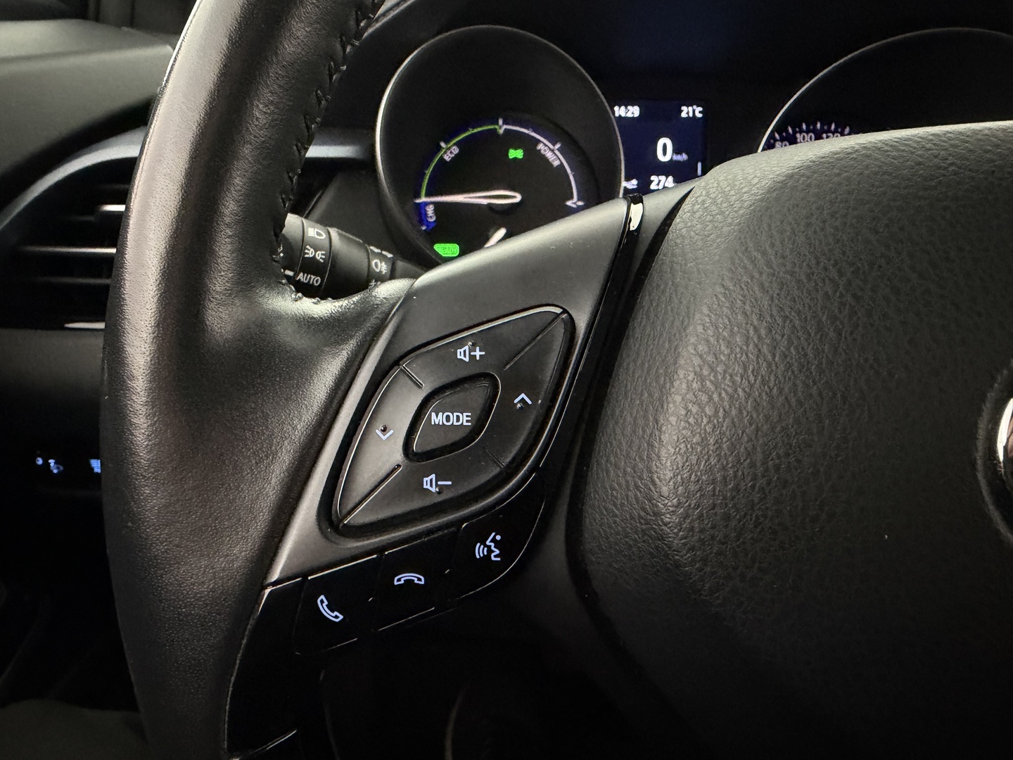 TOYOTA C-HR 2021