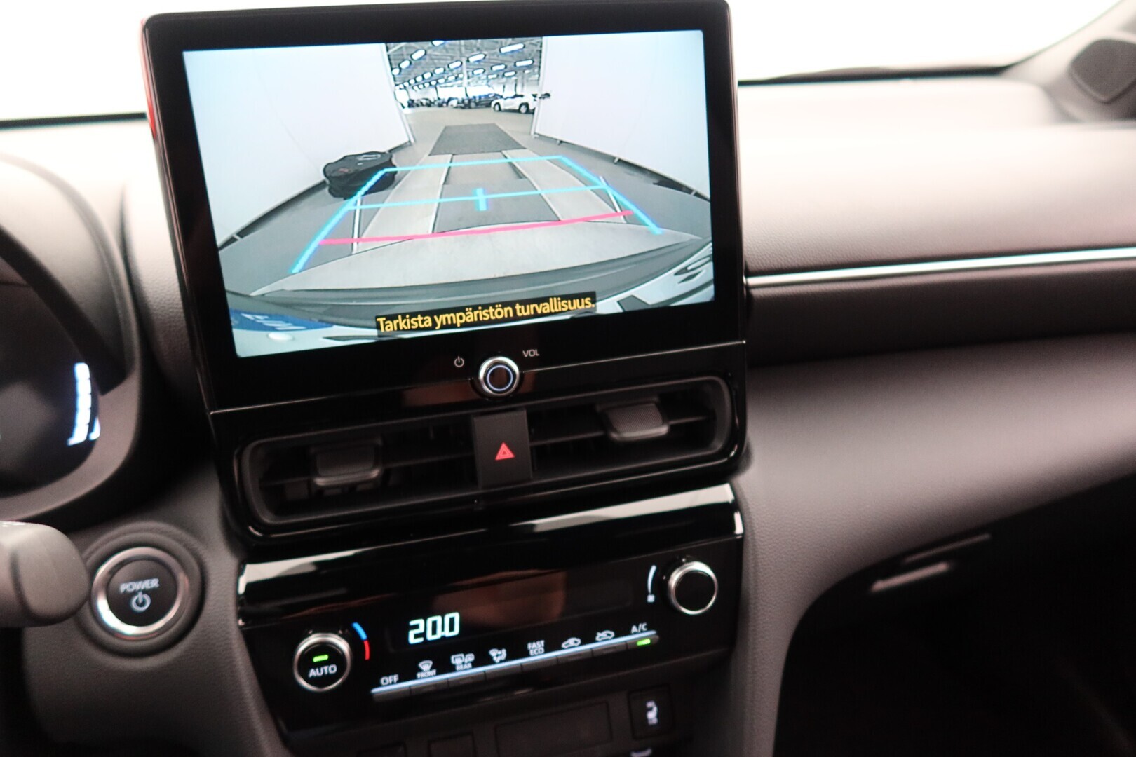 TOYOTA Yaris Cross 2024