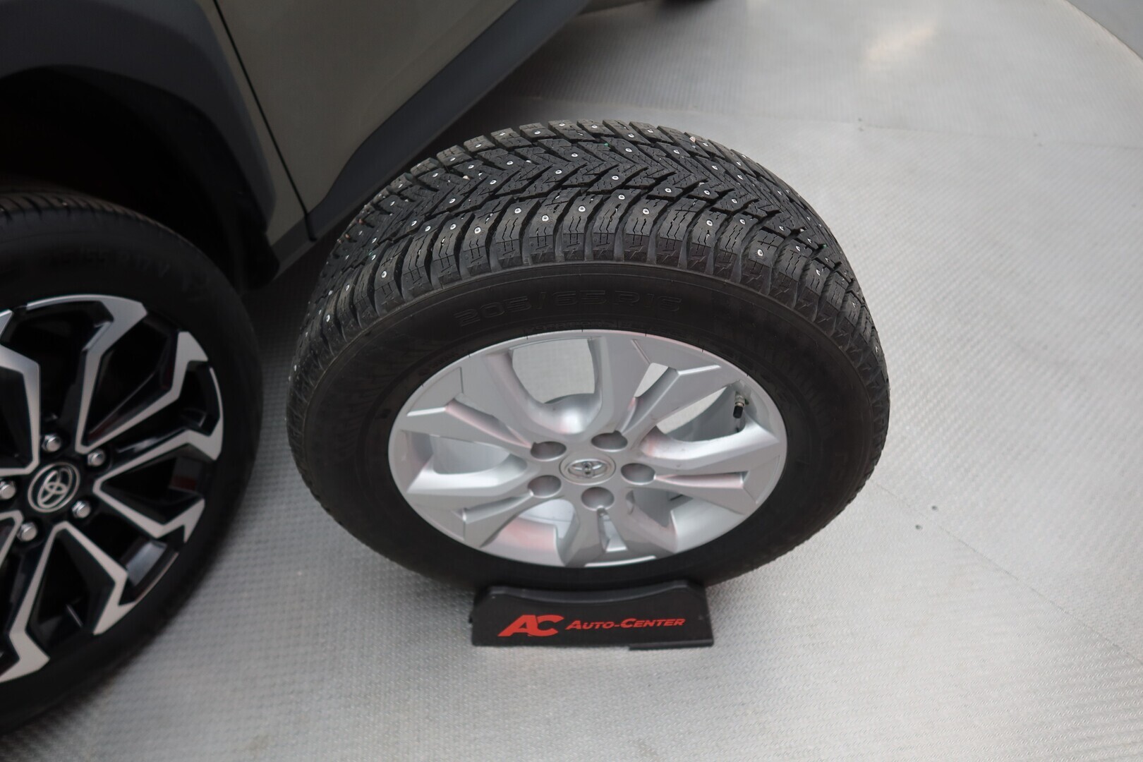 TOYOTA Yaris Cross 2024