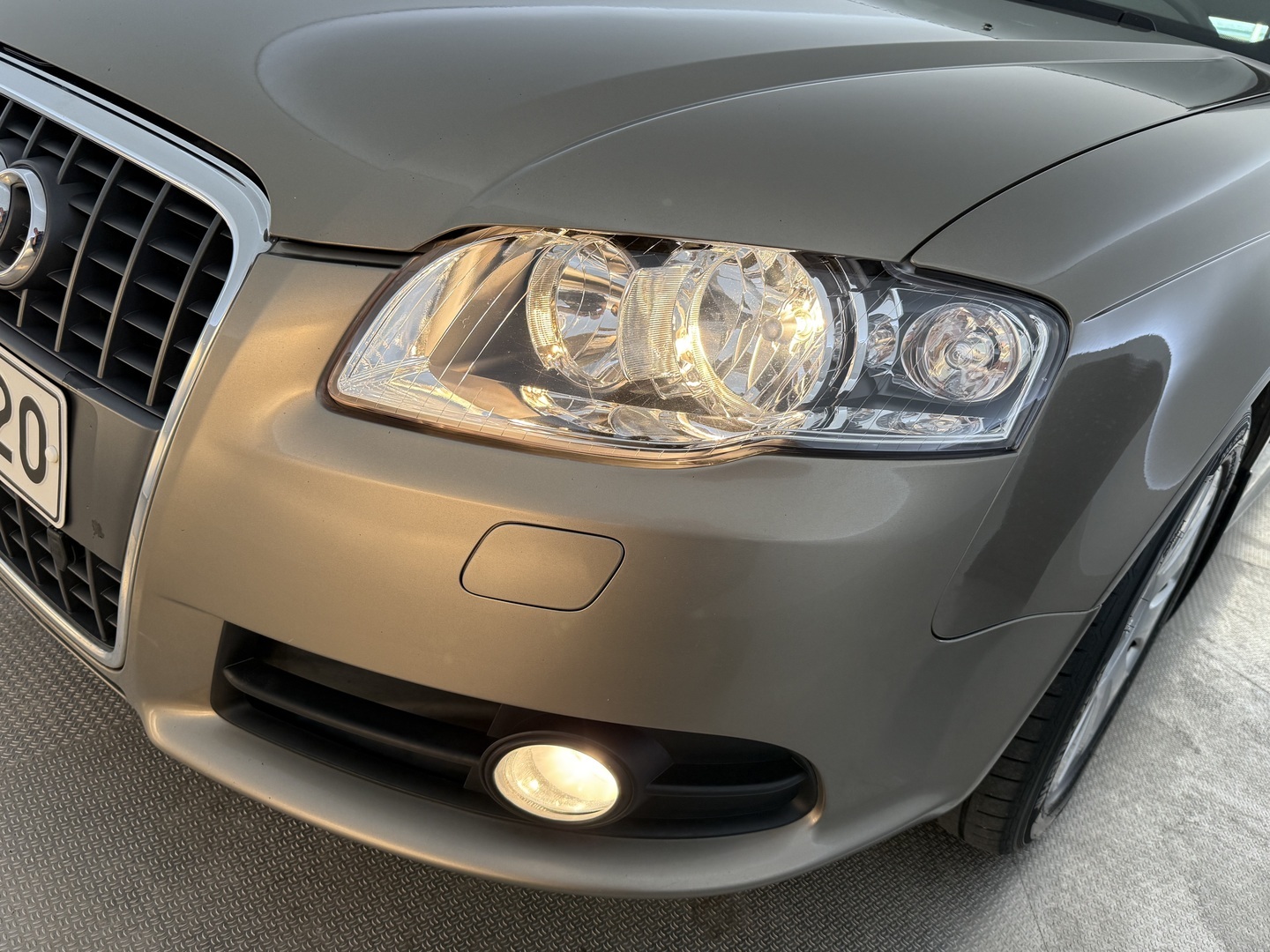 AUDI A4 2006