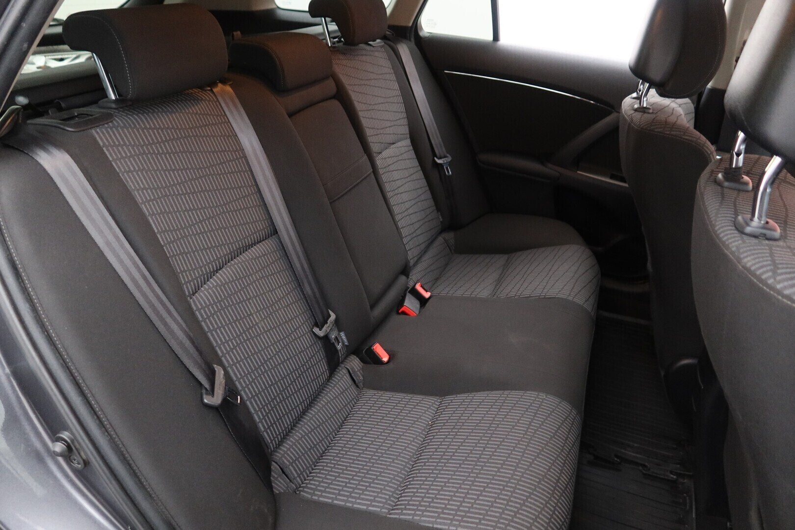 TOYOTA Avensis 2011