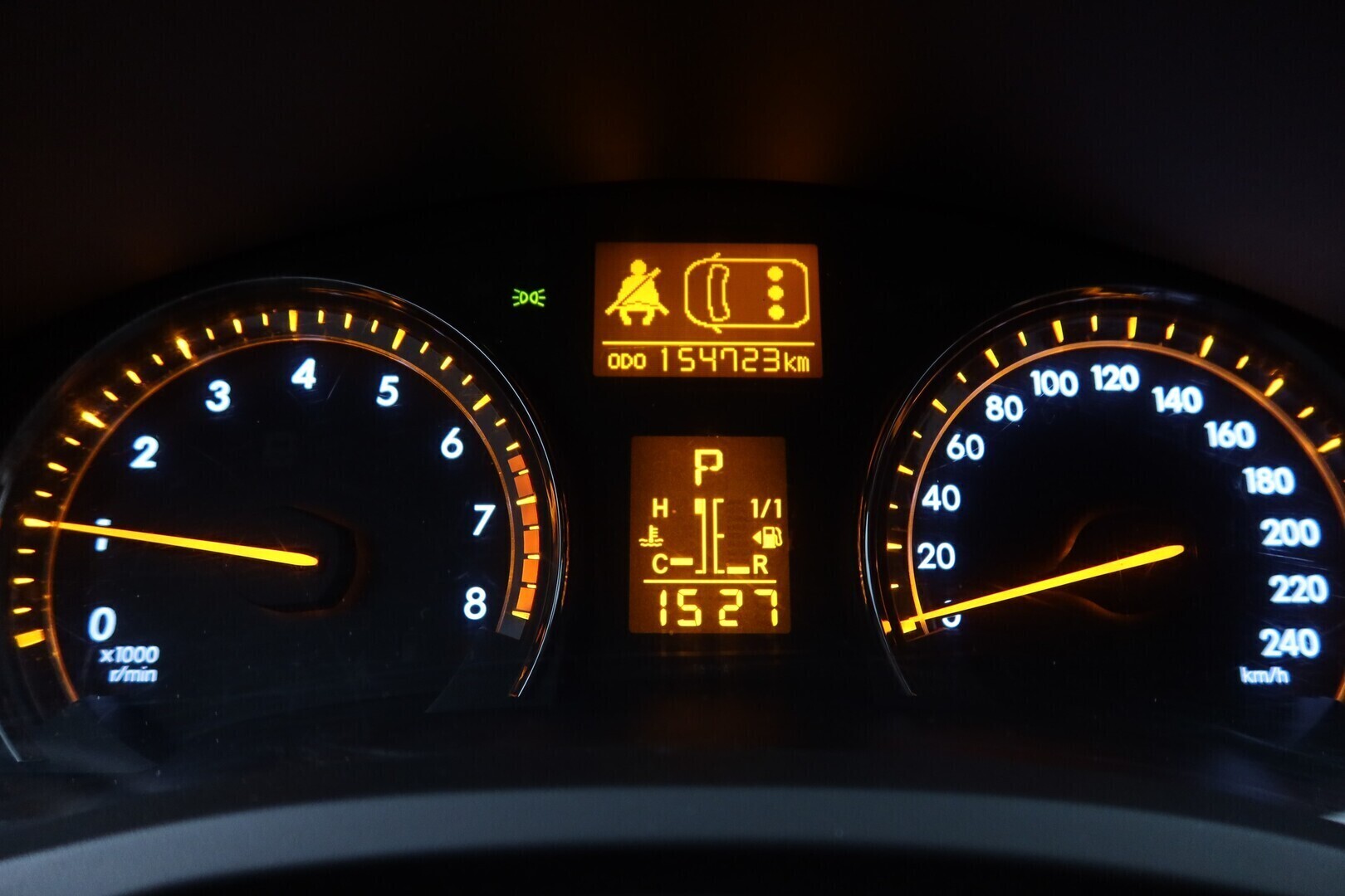 TOYOTA Avensis 2011