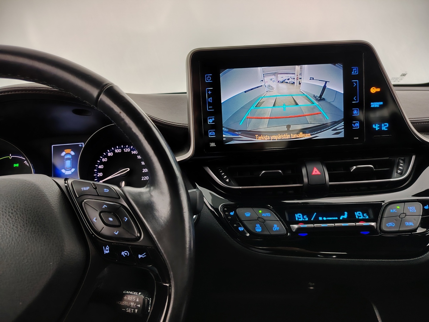 TOYOTA C-HR 2017