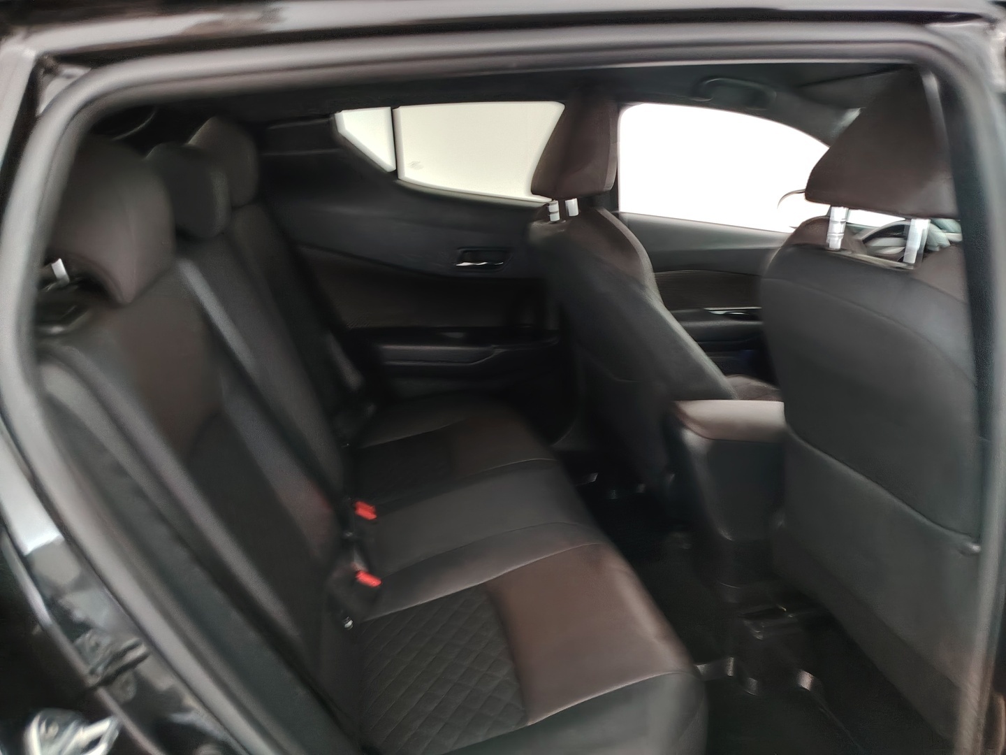 TOYOTA C-HR 2017