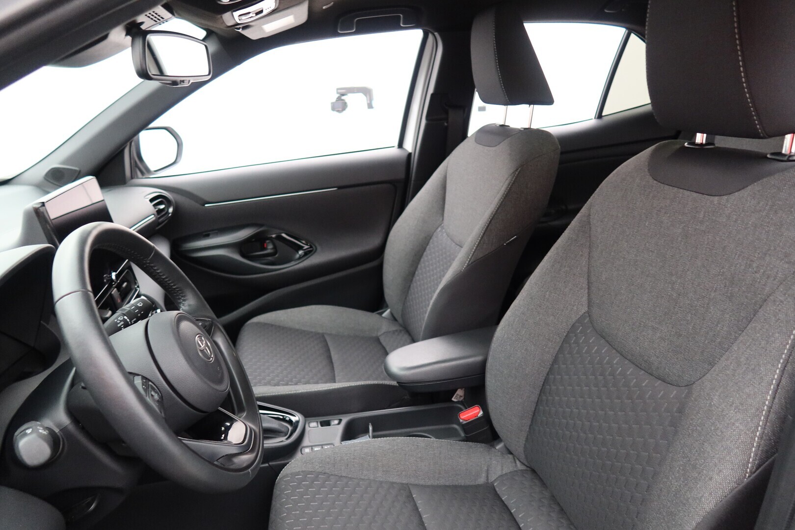 TOYOTA Yaris Cross 2024