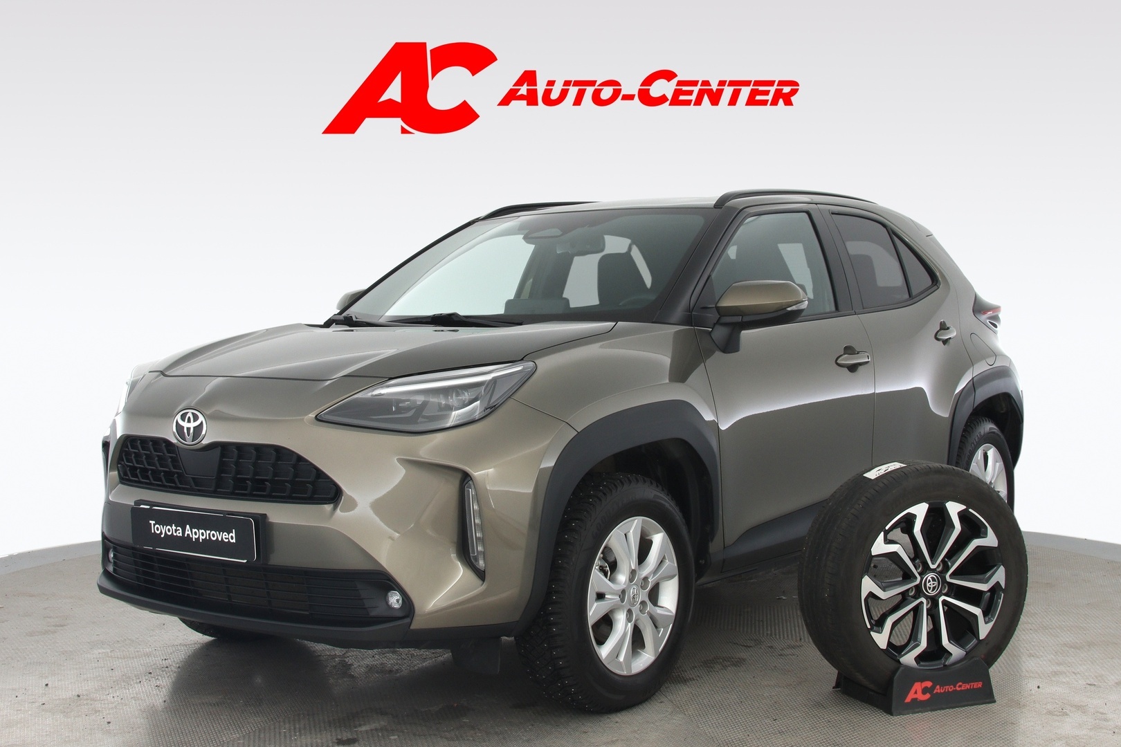 TOYOTA Yaris Cross 2024