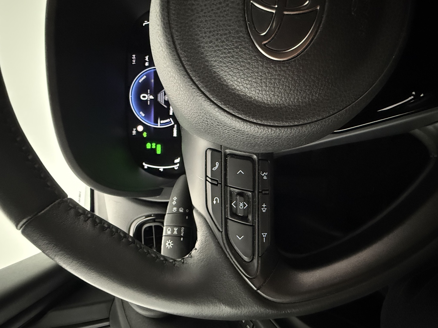 TOYOTA Yaris Cross 2024