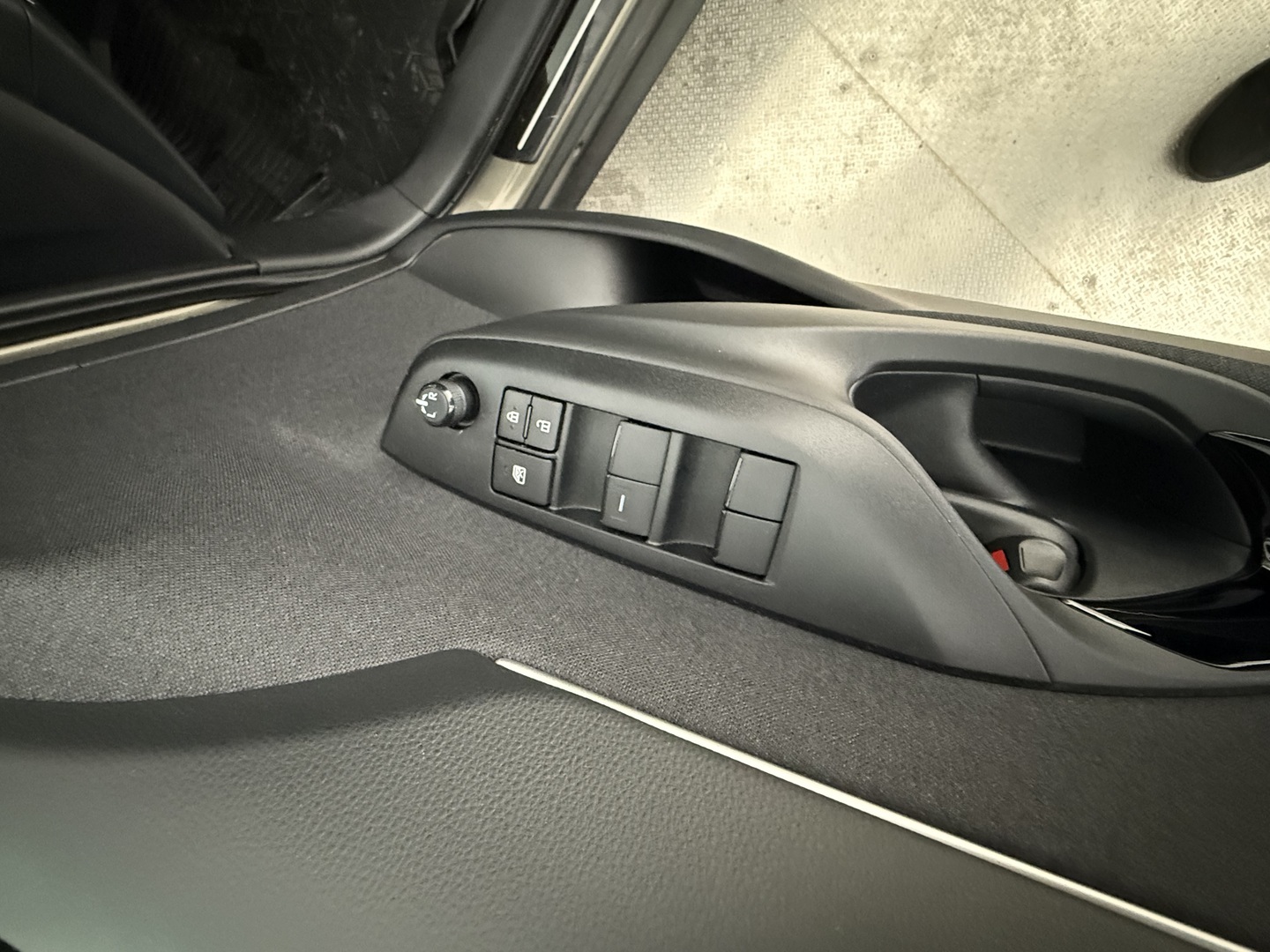 TOYOTA Yaris Cross 2024