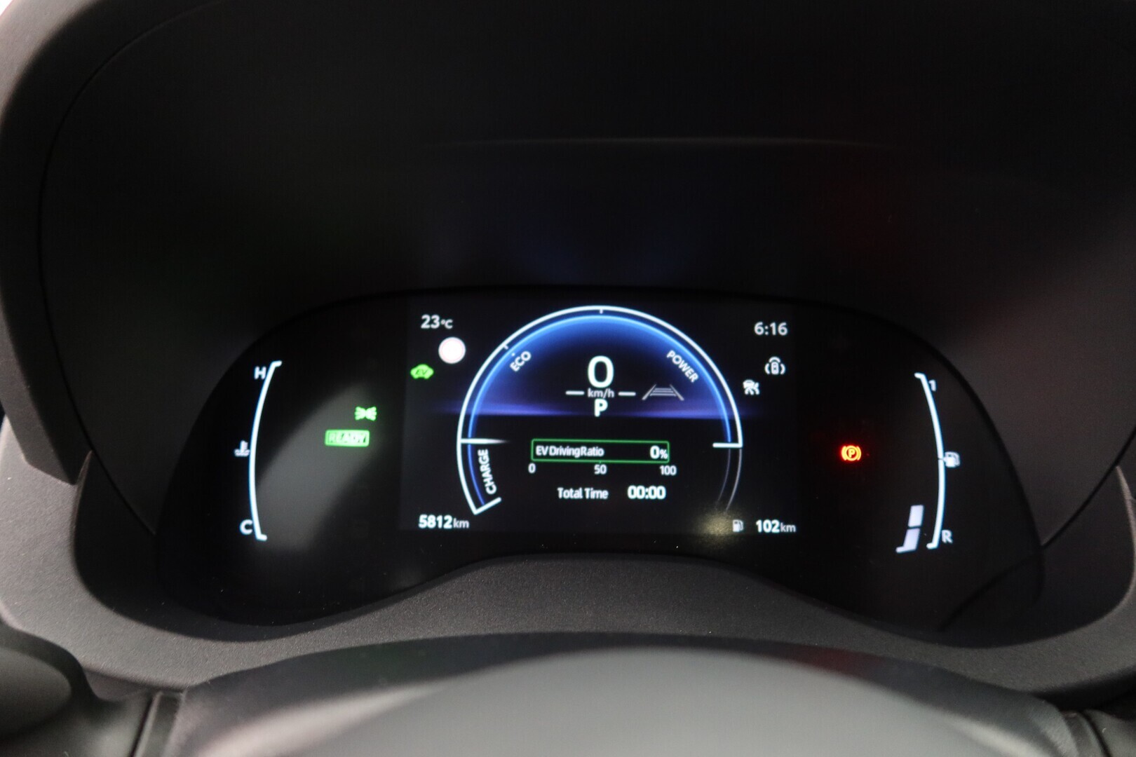 TOYOTA Yaris Cross 2026