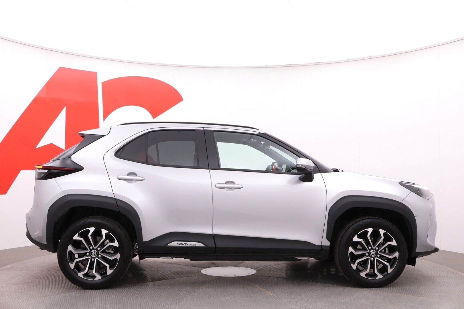 TOYOTA Yaris Cross 2026