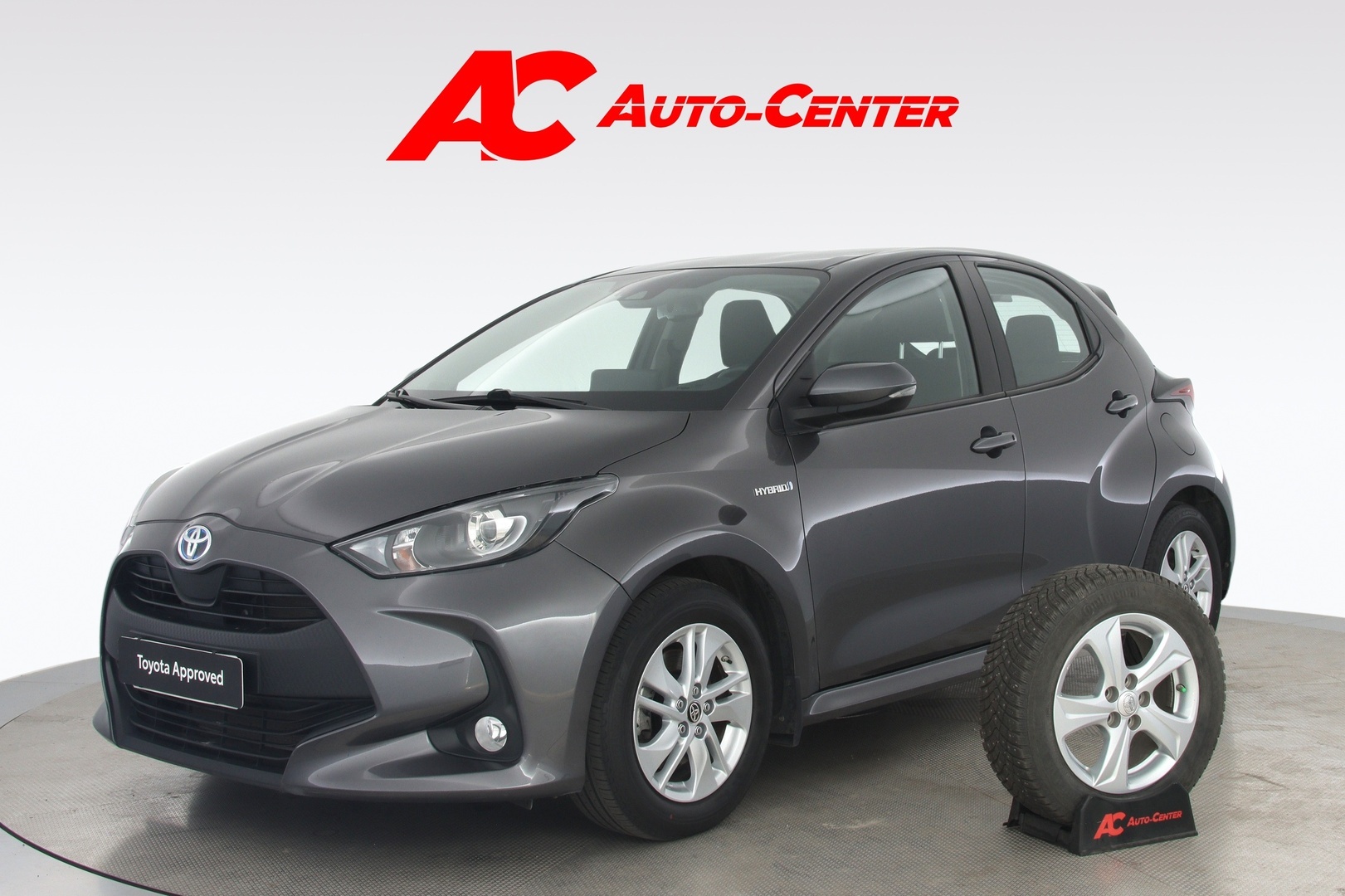 TOYOTA Yaris 2021
