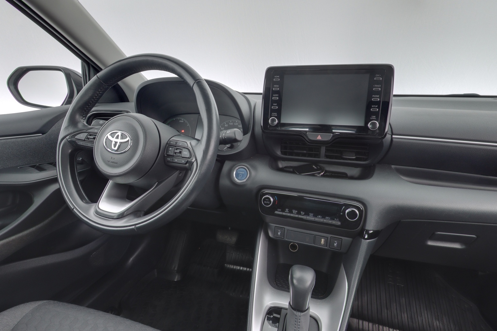 TOYOTA Yaris 2021