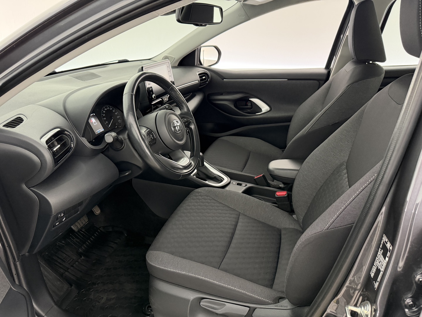 TOYOTA Yaris 2021