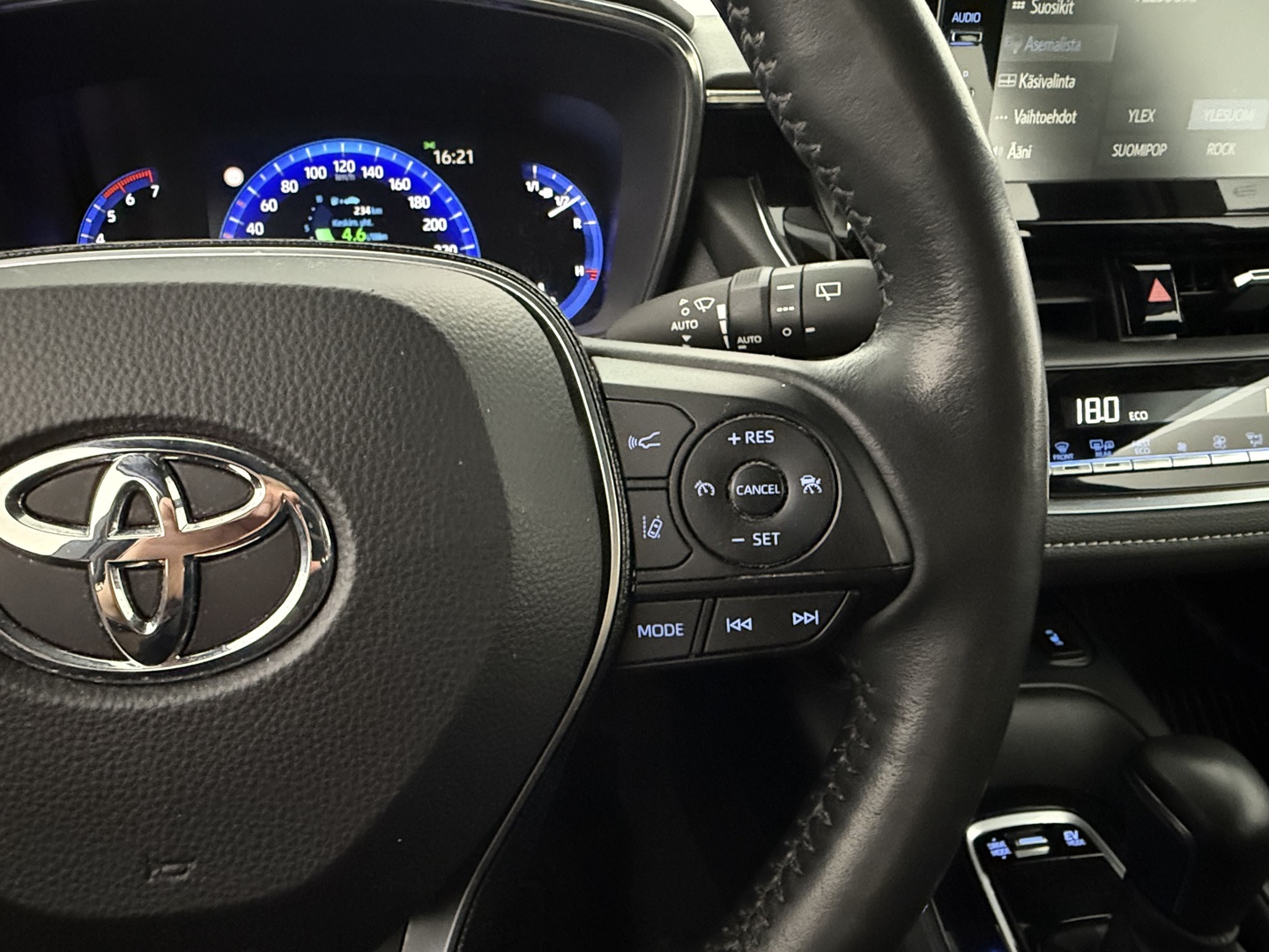 TOYOTA Corolla 2022