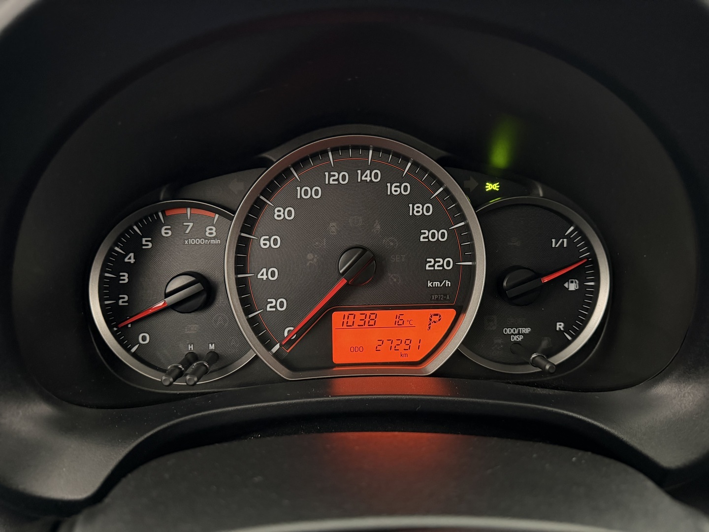TOYOTA Yaris 2014