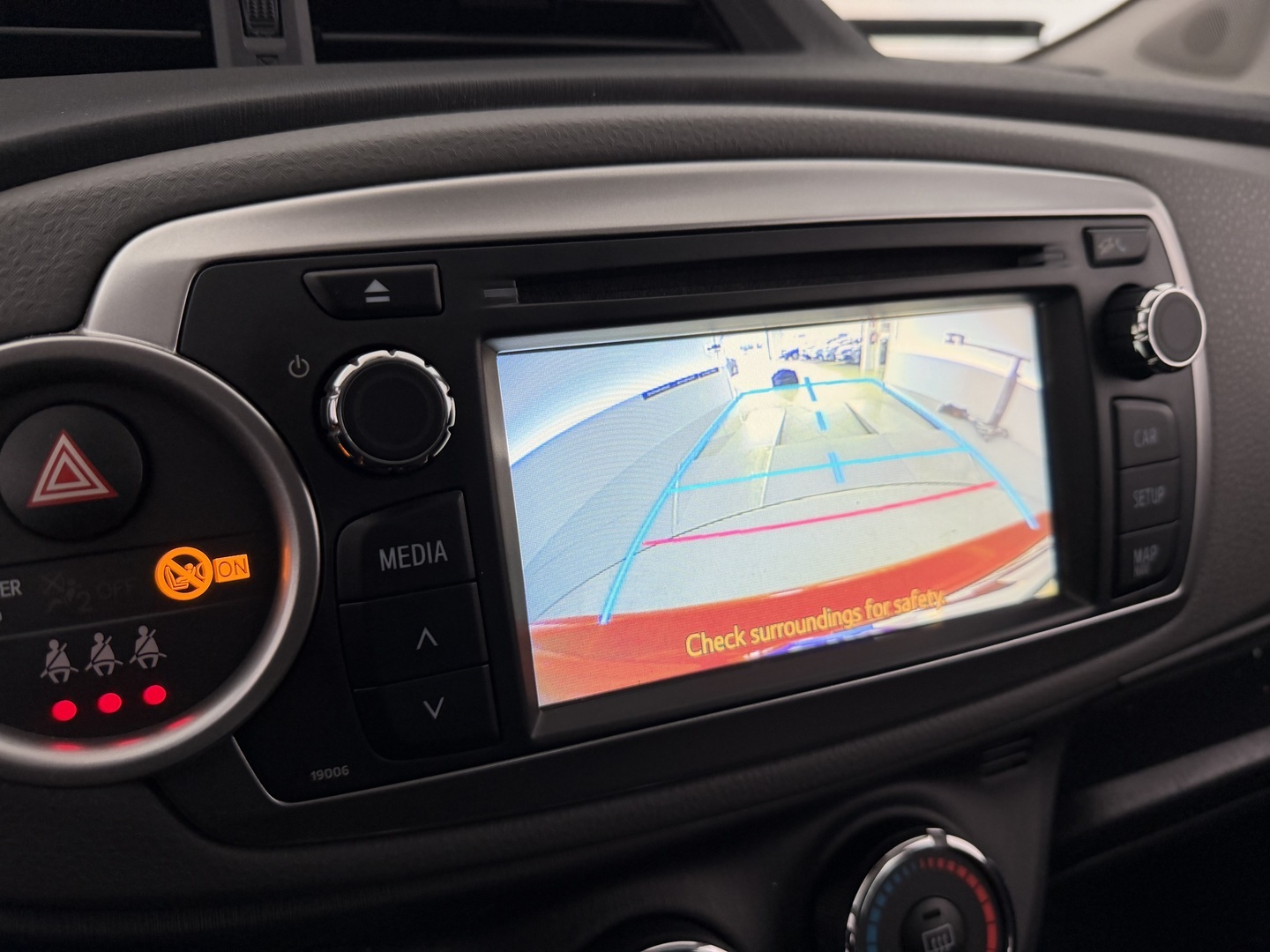 TOYOTA Yaris 2014