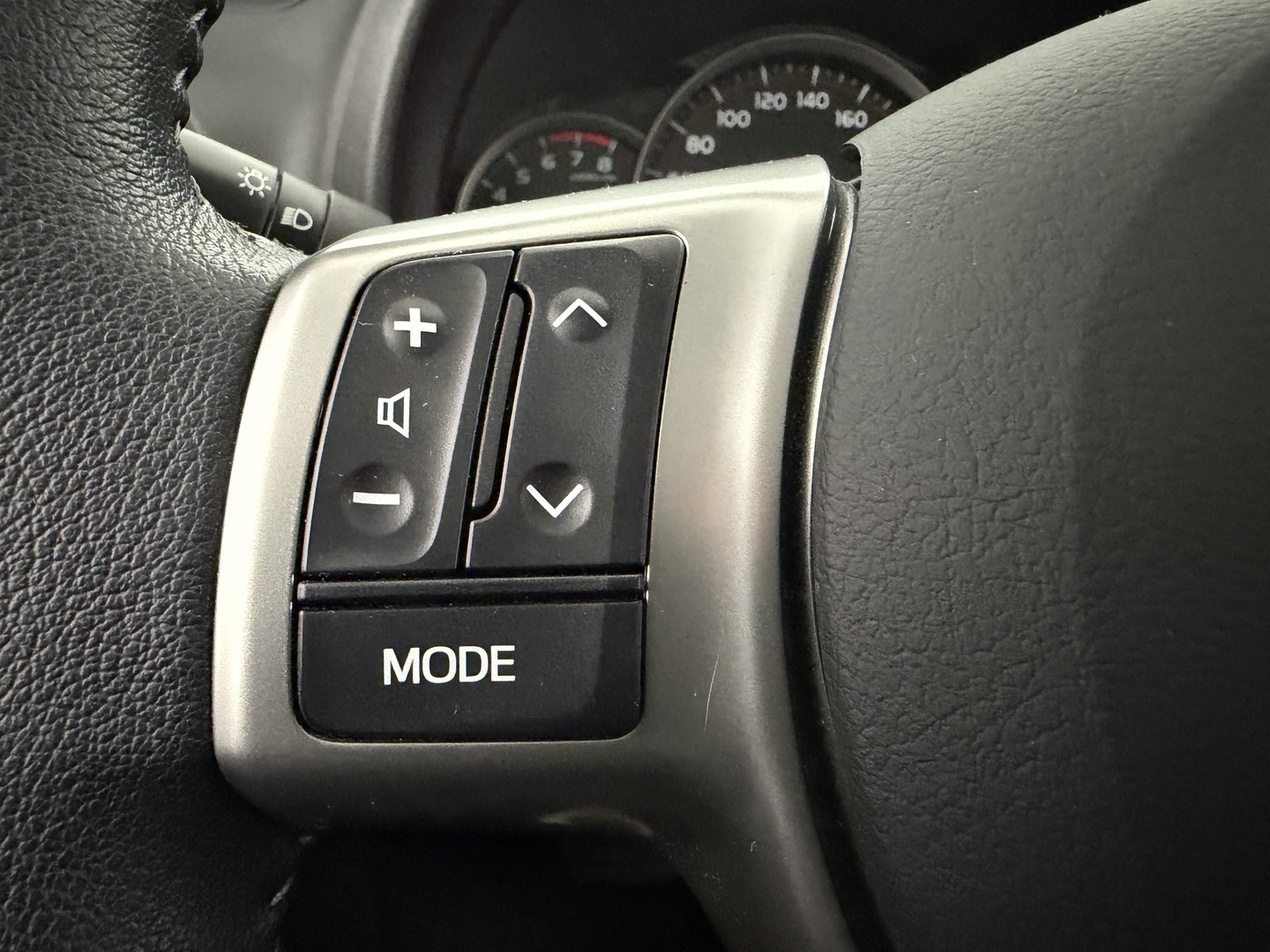 TOYOTA Yaris 2014