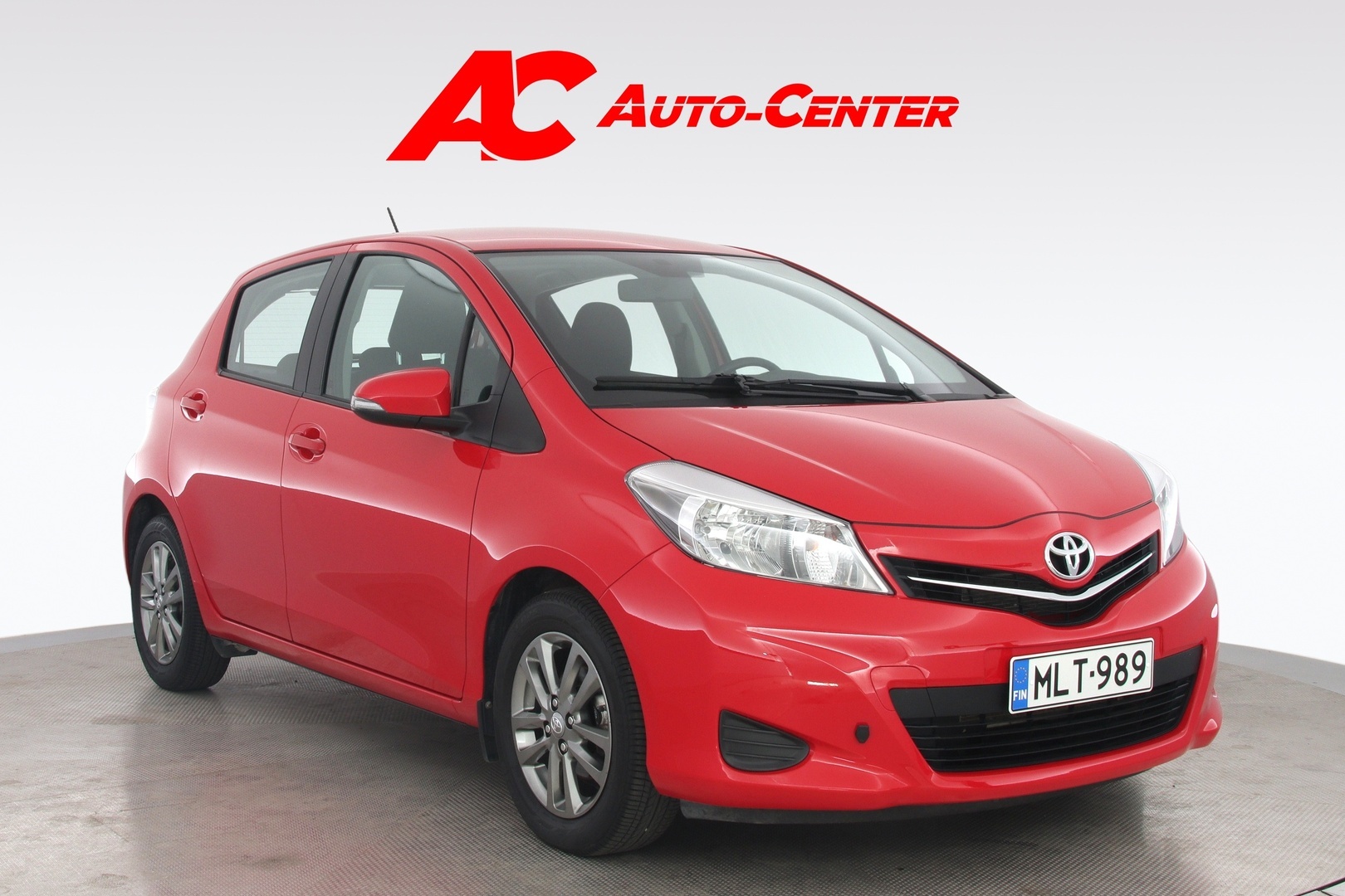 TOYOTA Yaris 2014