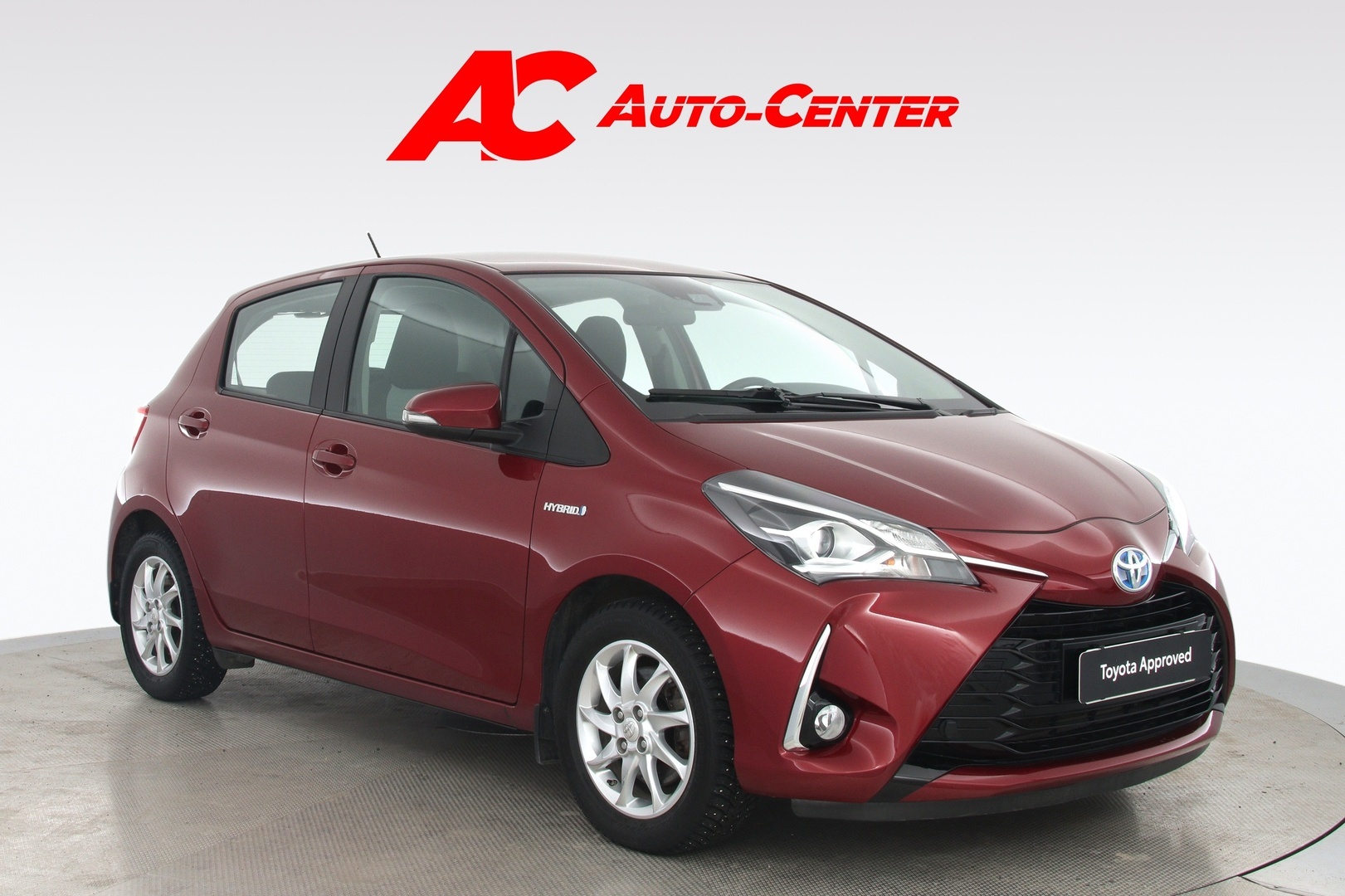 TOYOTA Yaris 2017