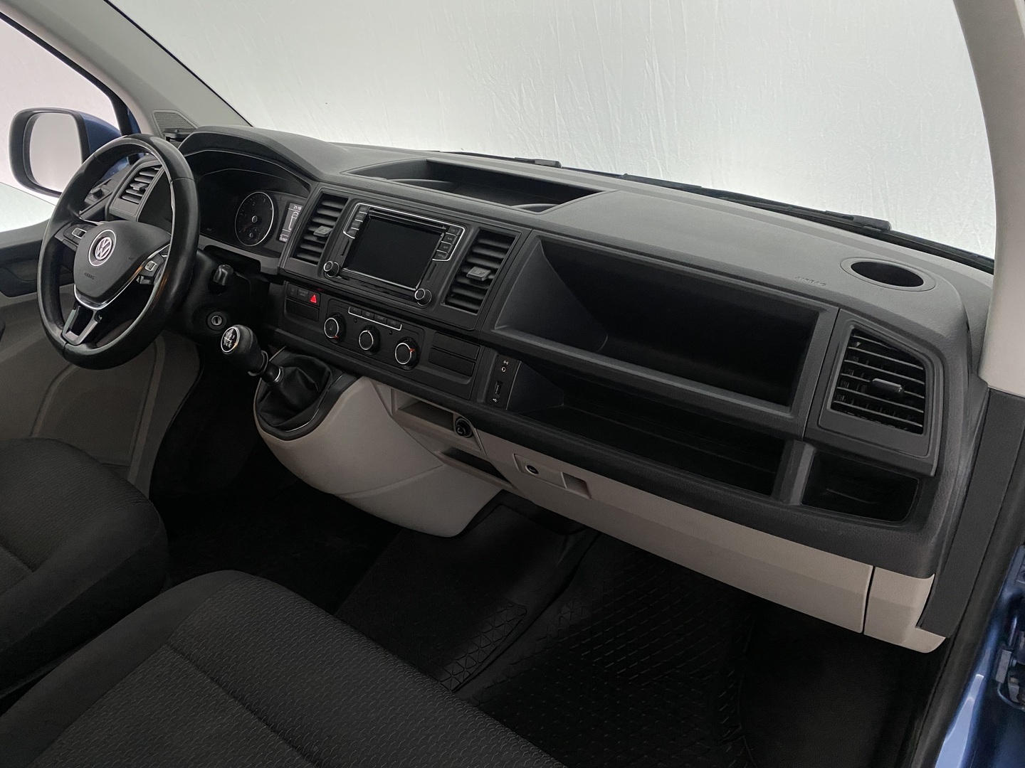 VOLKSWAGEN Caravelle 2018