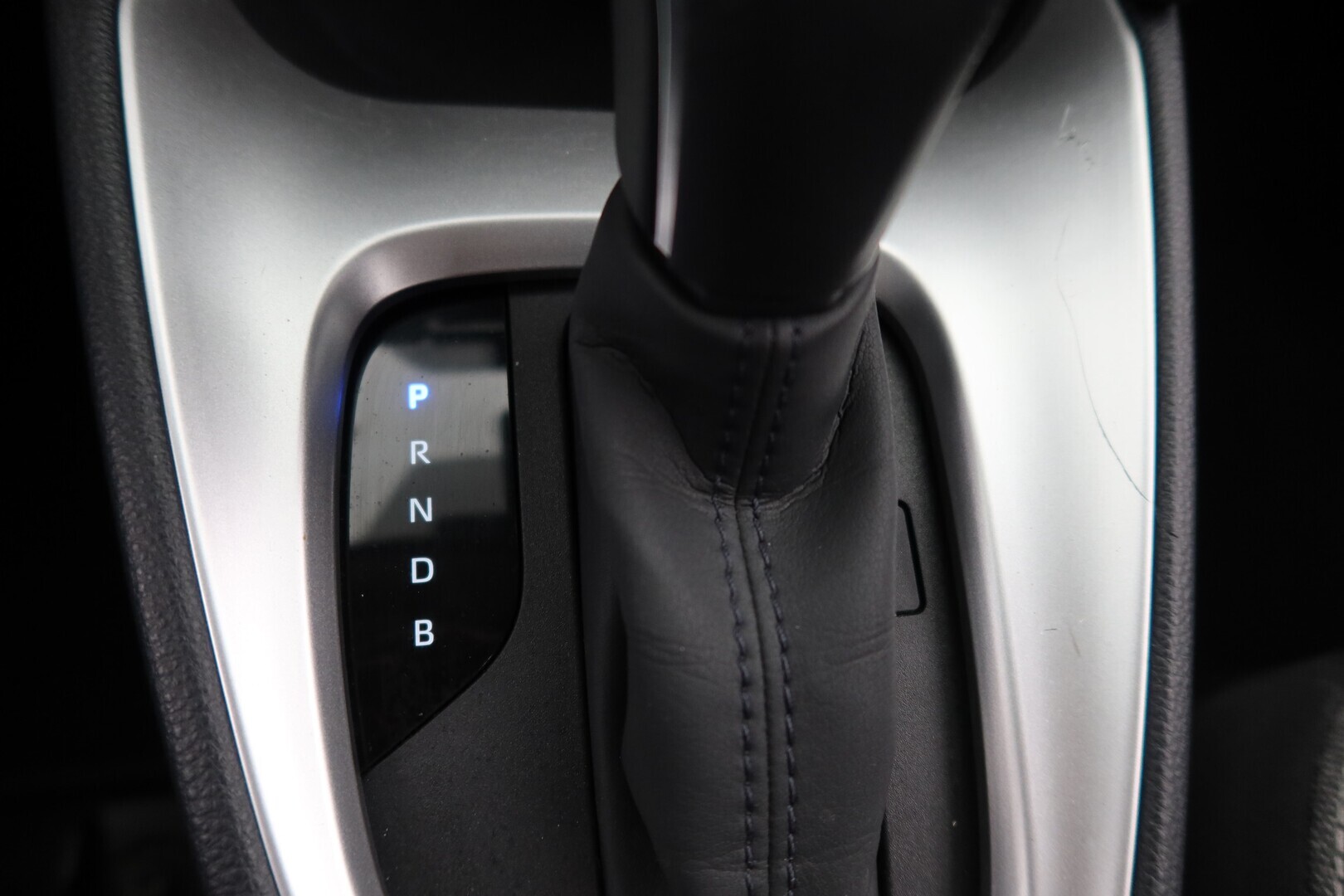 TOYOTA Yaris Cross 2023