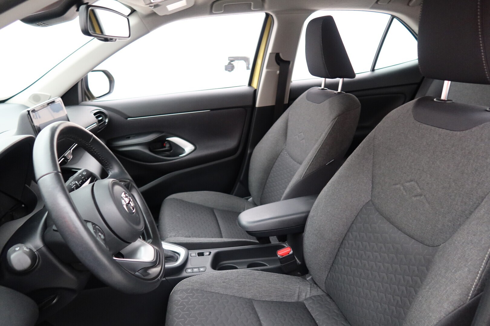 TOYOTA Yaris Cross 2023