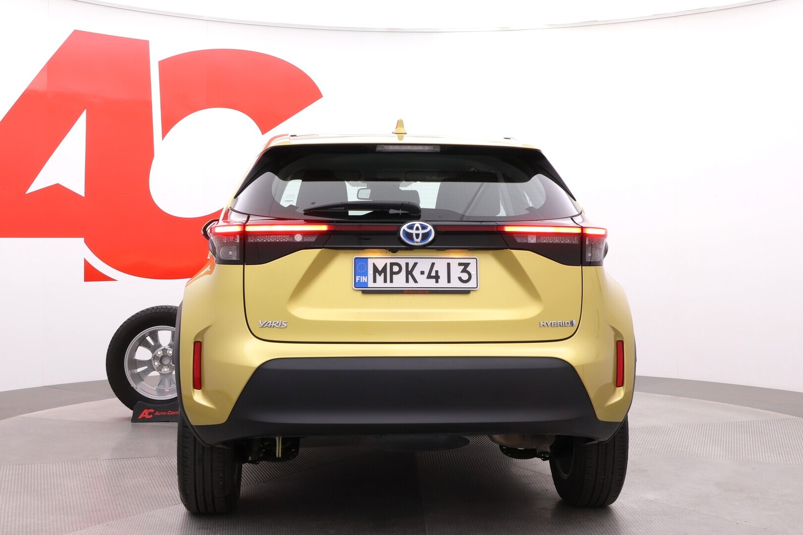 TOYOTA Yaris Cross 2023