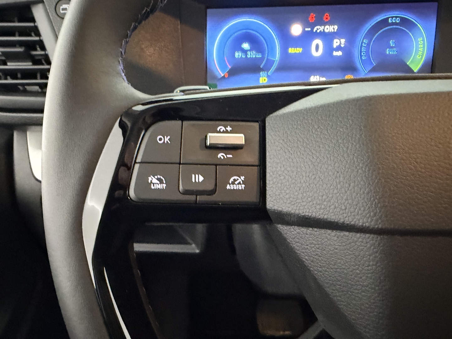 TOYOTA Proace 2025