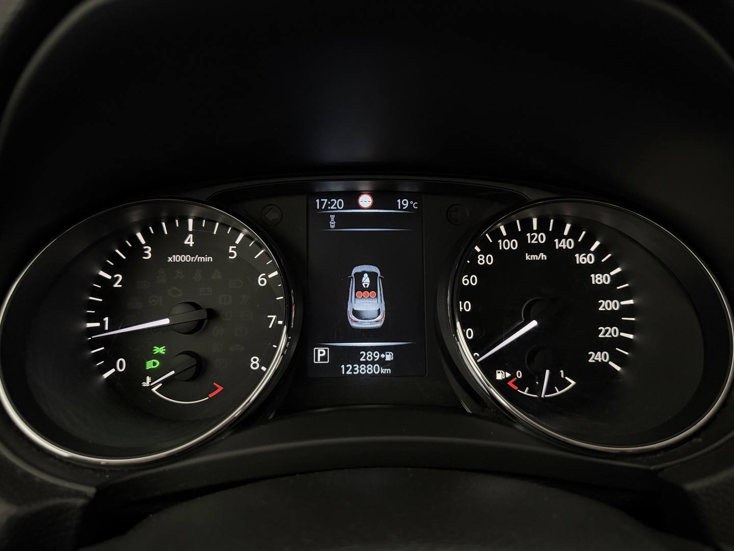 NISSAN Qashqai 2016