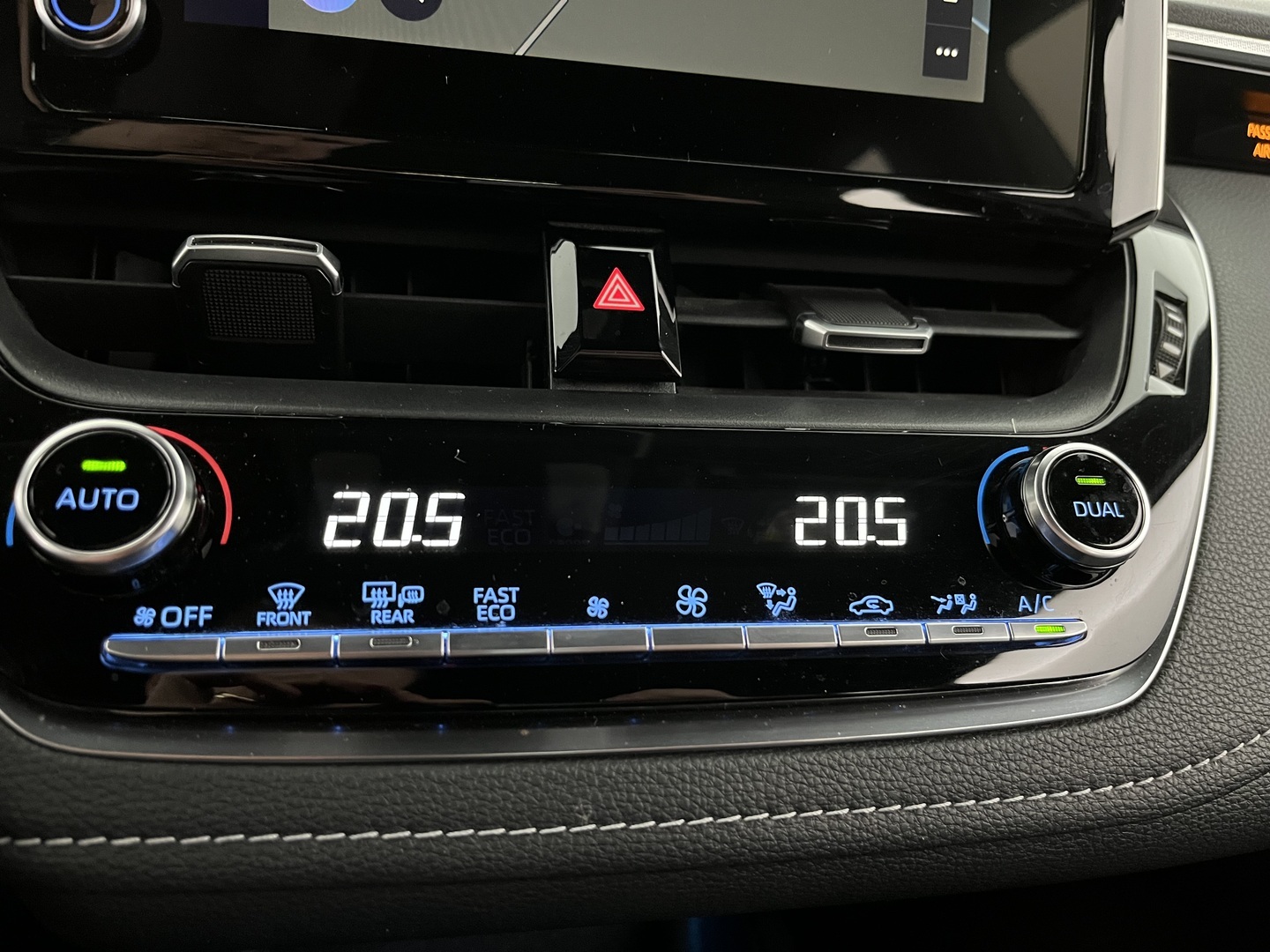 TOYOTA Corolla 2023