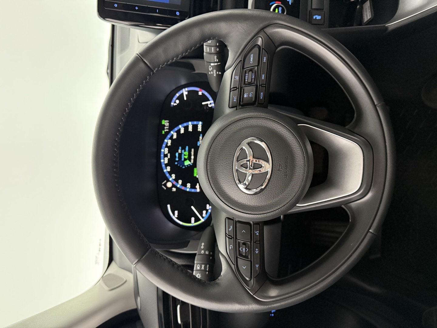 TOYOTA Yaris Cross 2024