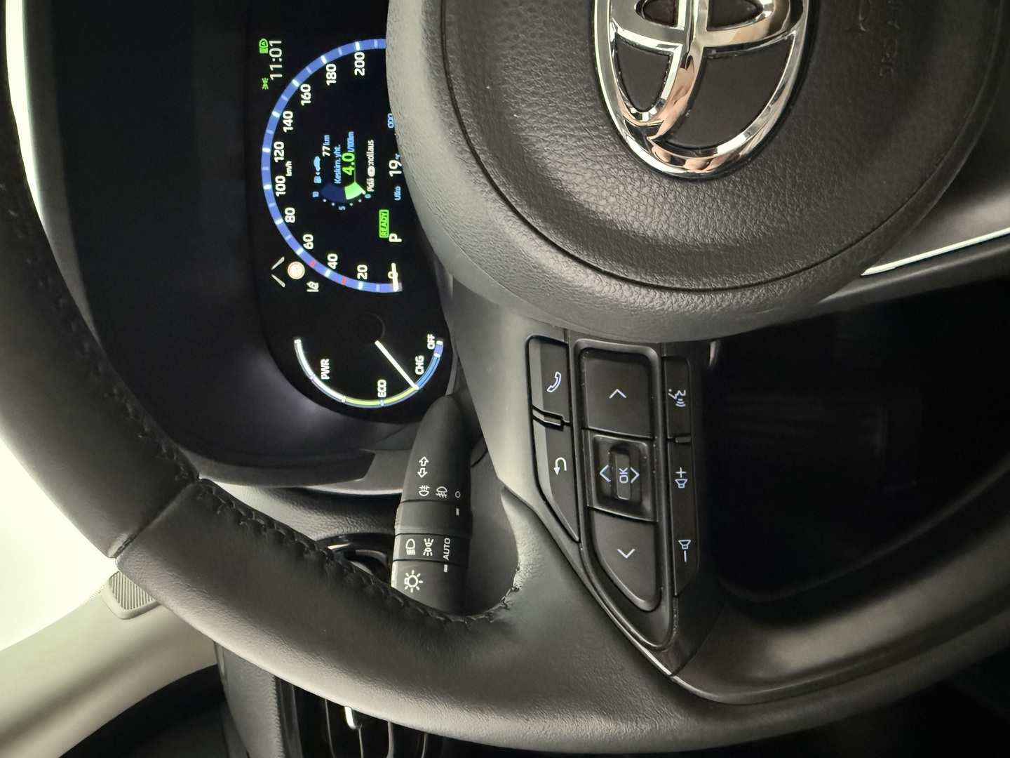 TOYOTA Yaris Cross 2024