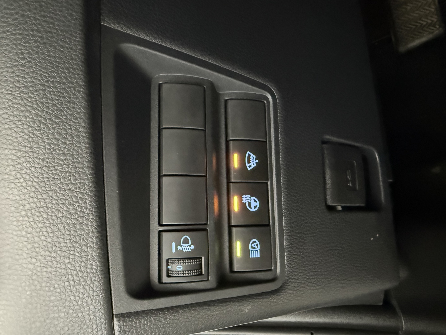 TOYOTA Yaris Cross 2024