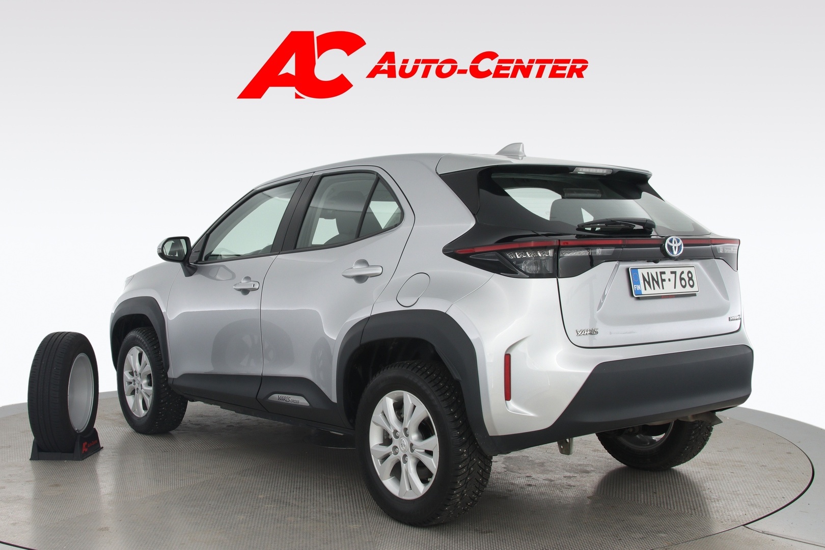 TOYOTA Yaris Cross 2024