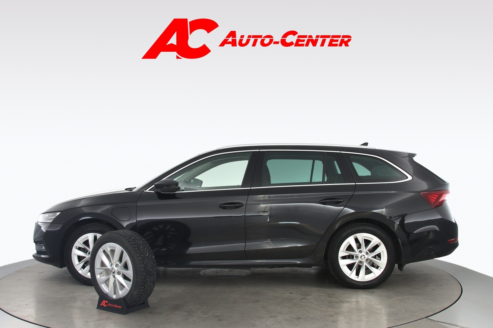 SKODA Octavia 2021