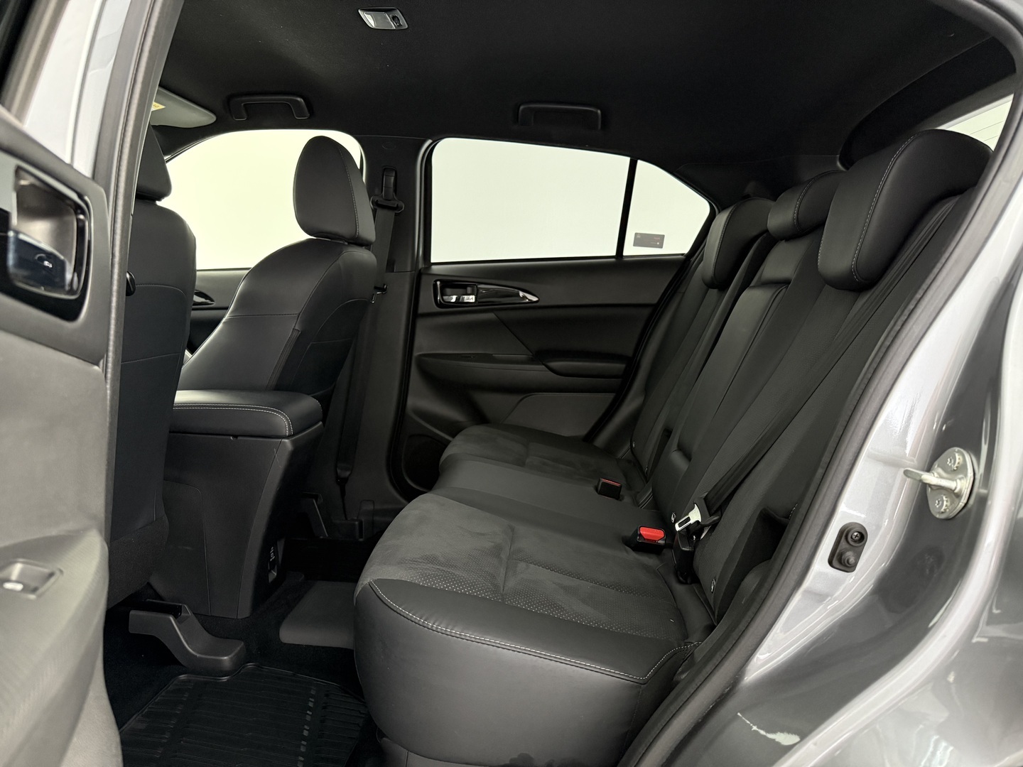 MITSUBISHI Eclipse Cross 2023