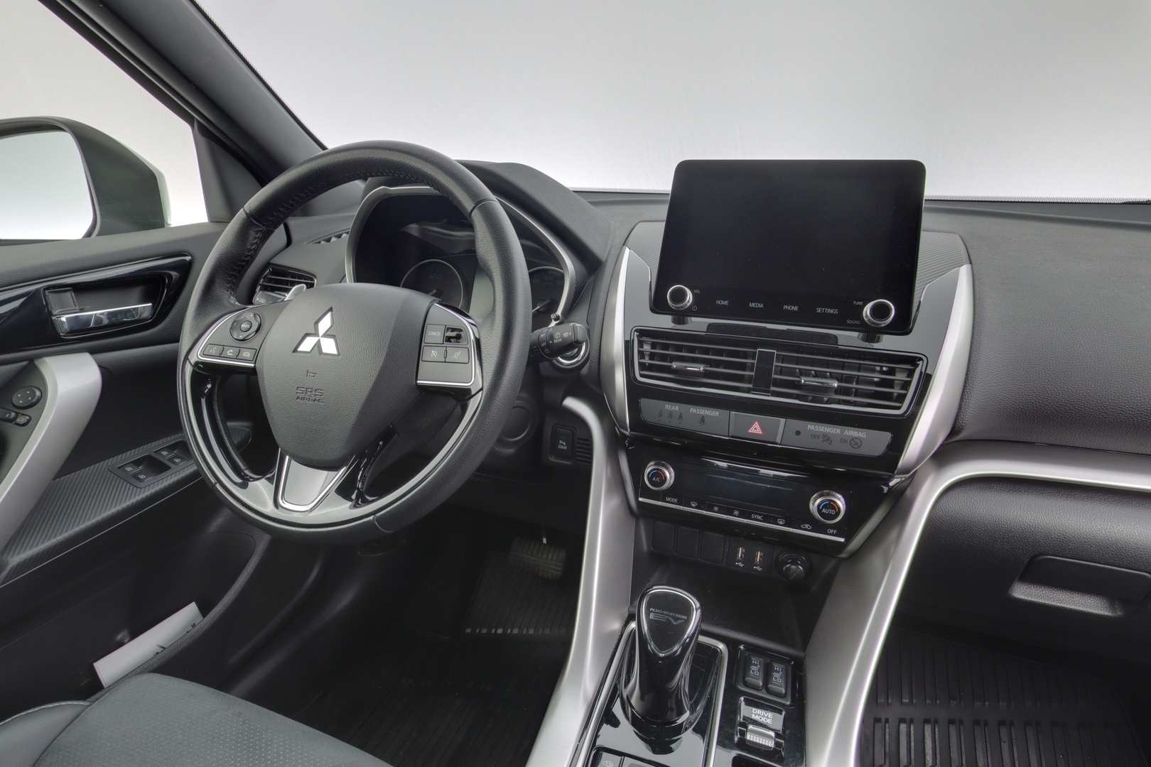 MITSUBISHI Eclipse Cross 2023
