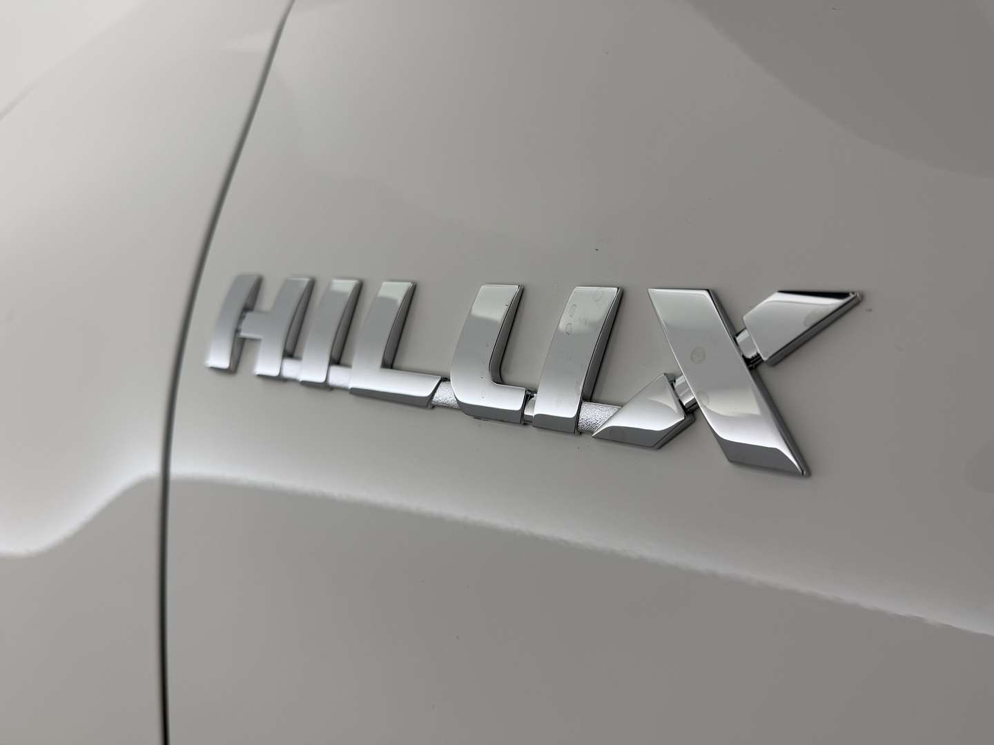 TOYOTA Hilux 2023
